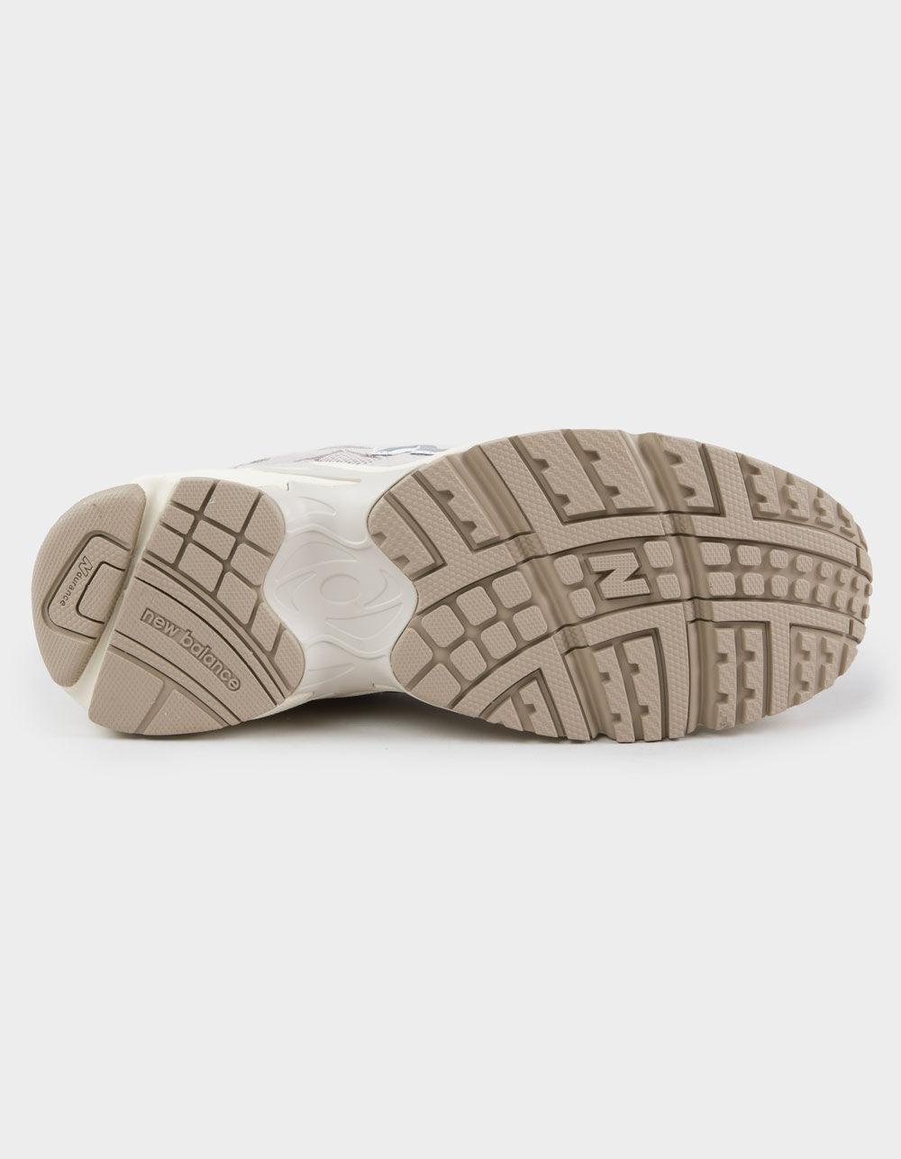 NEW BALANCE 725V1 Shoes - MUSHROOM Product Image