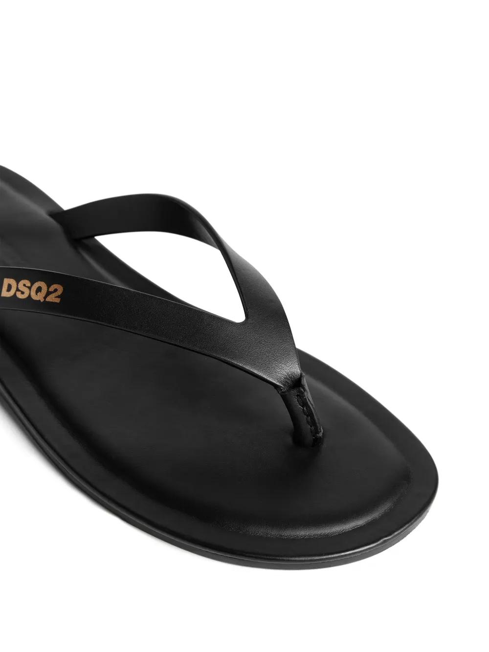 leather flip flops Product Image