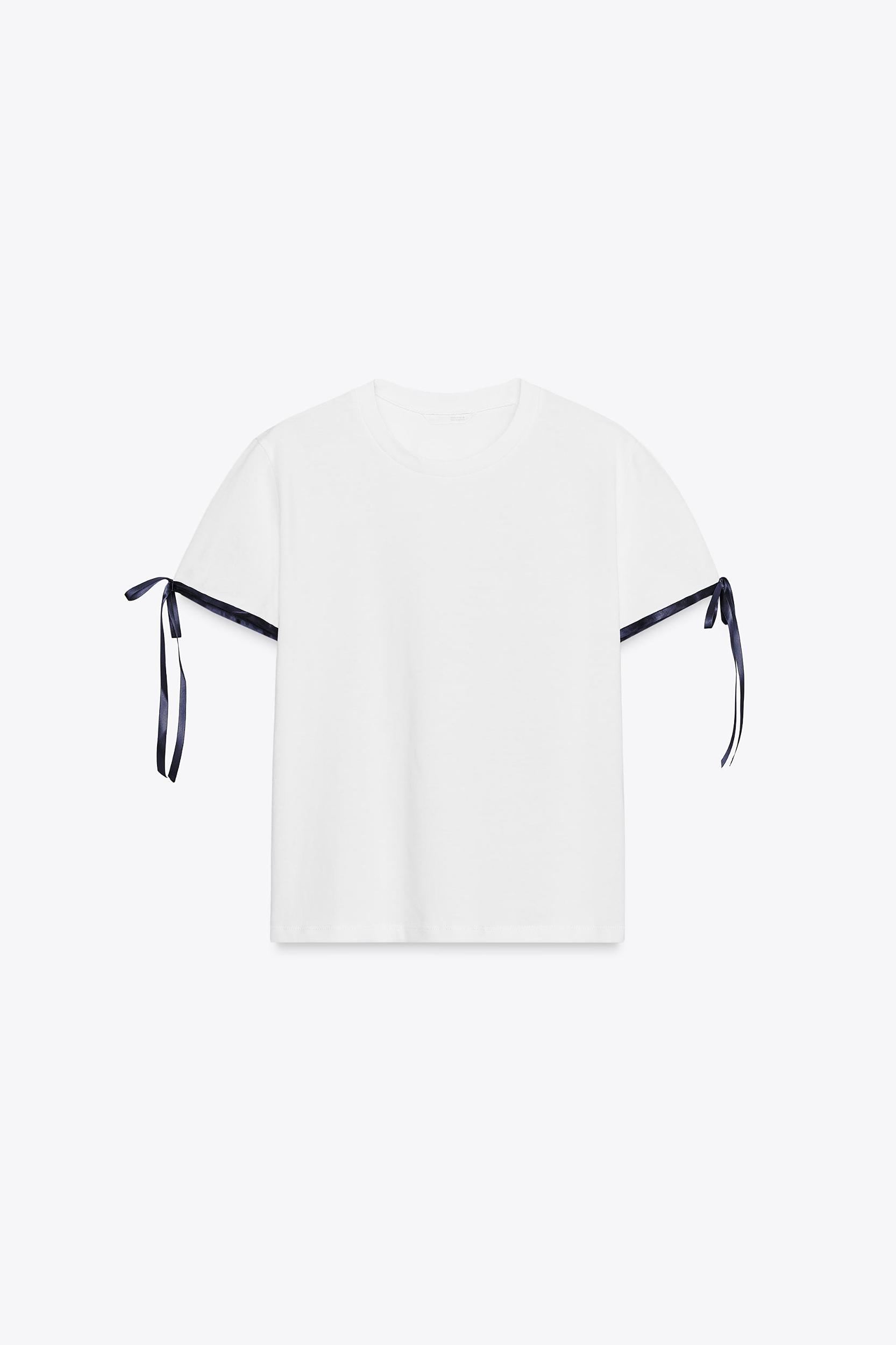 CONTRAST BOW T-SHIRT Product Image