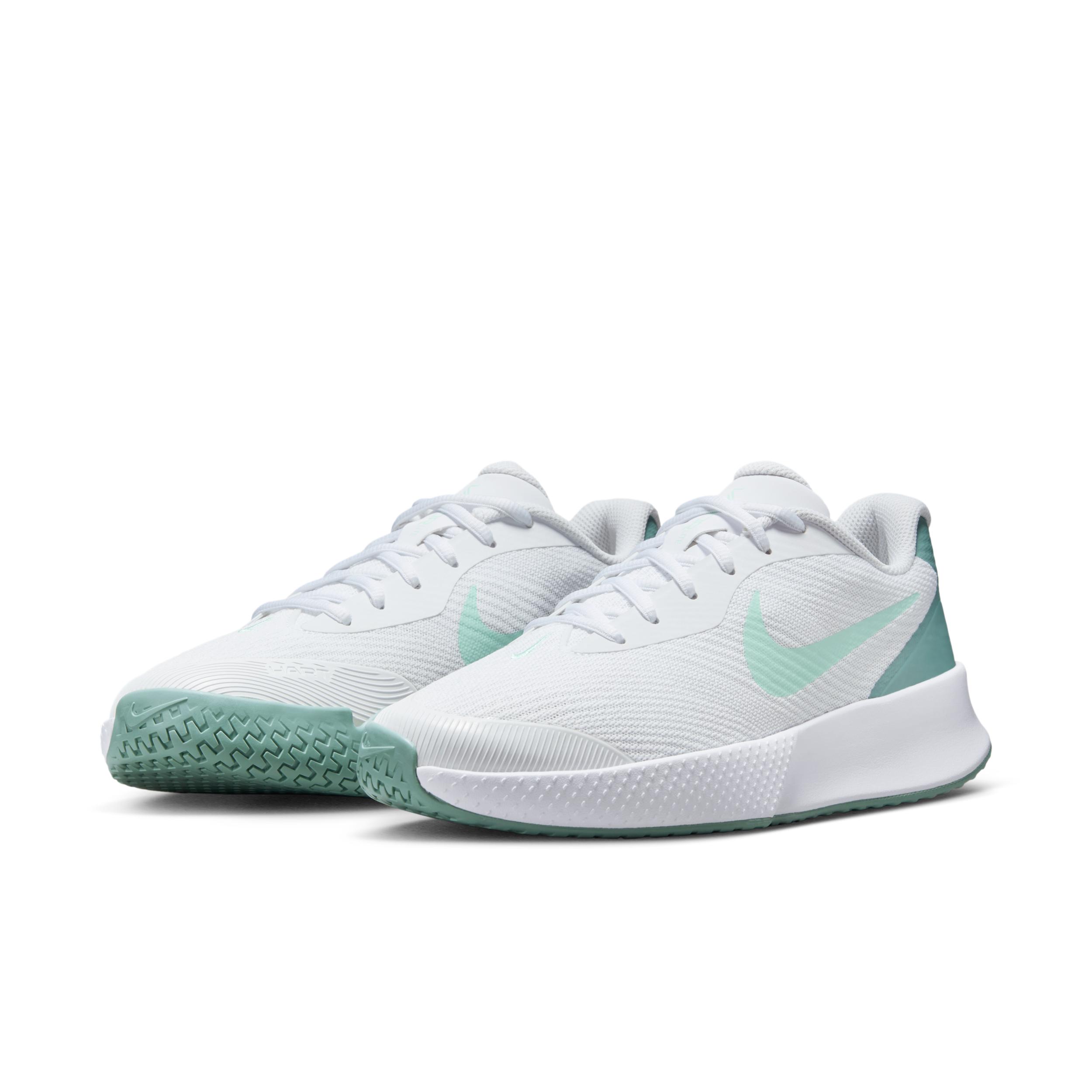 Nike Women's Vapor Lite 3 Hard Court Tennis Shoes Product Image