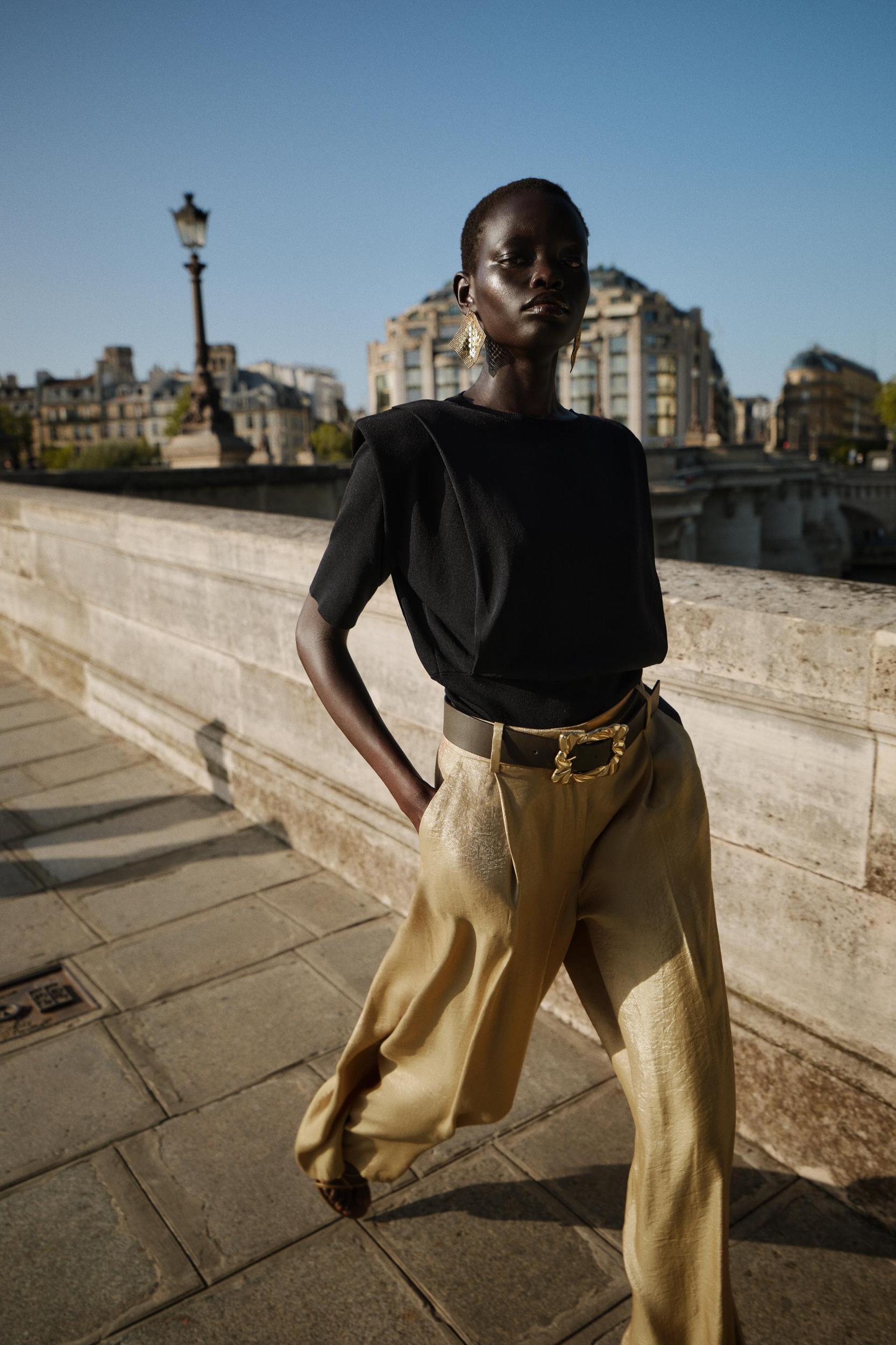 SHOULDER PAD KNIT TOP Product Image