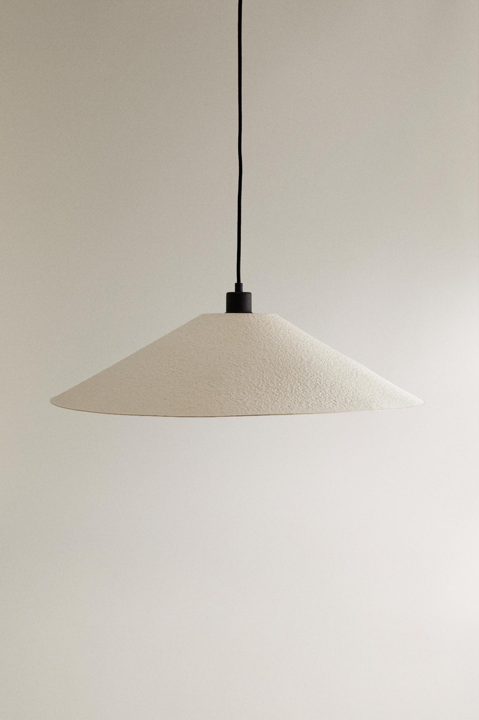 LARGE PAPER PENDANT LAMP Product Image