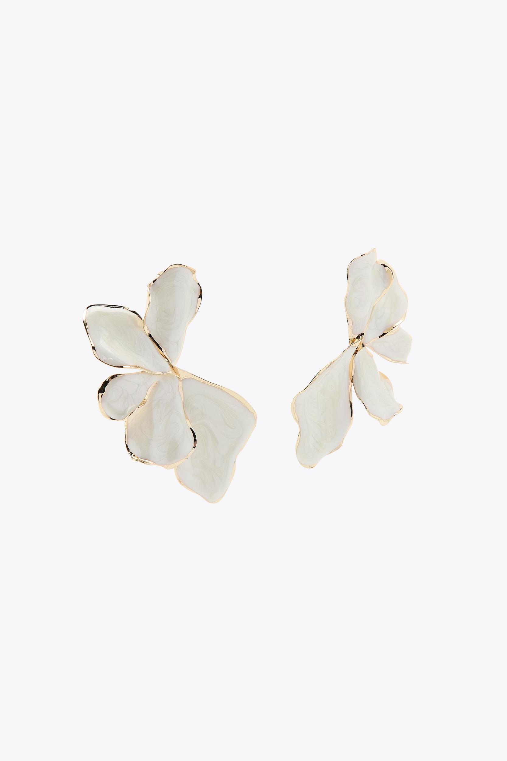 ENAMELED FAN EARRINGS Product Image