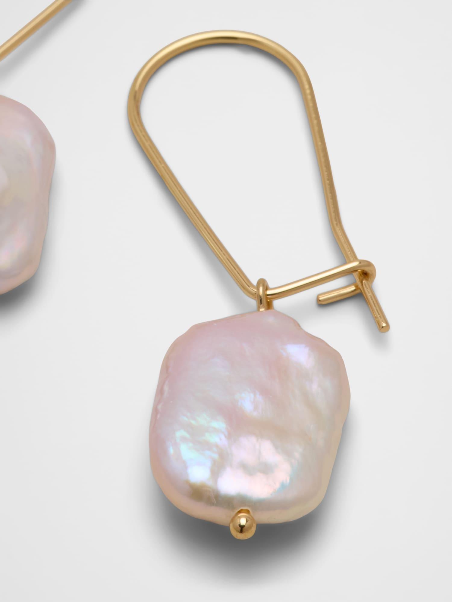 Drop Pearl Earring Product Image