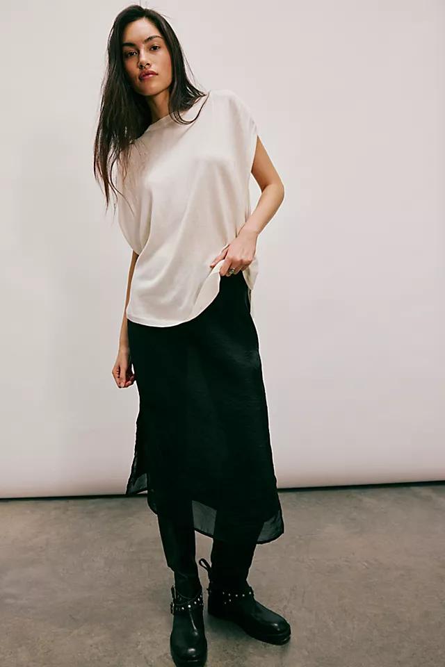 Geneva Pullover Product Image