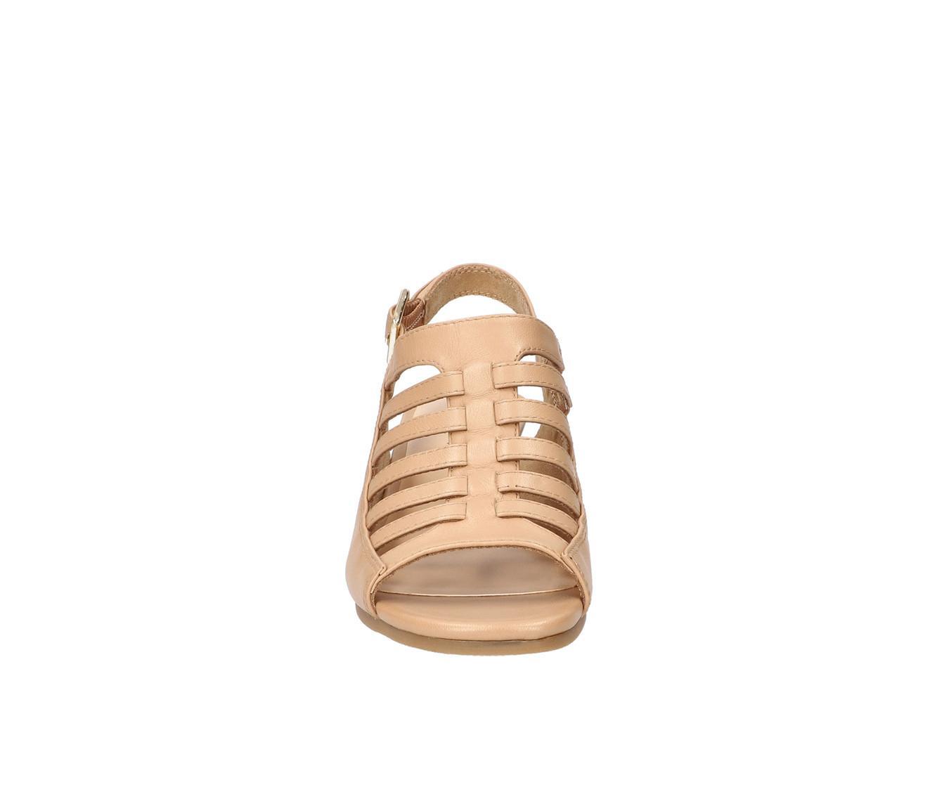 Women's Bella Vita Yakira Wedges Product Image