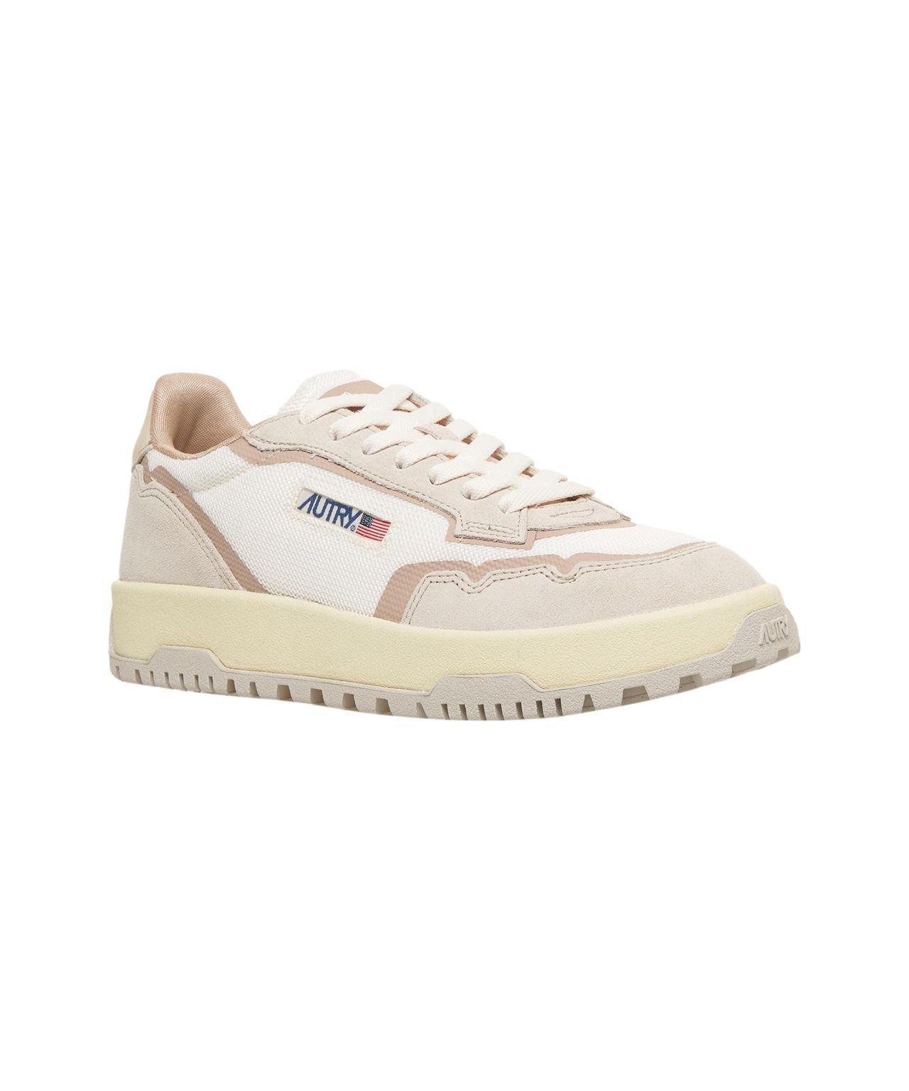 Sneakers 'Wildpace Low' Product Image