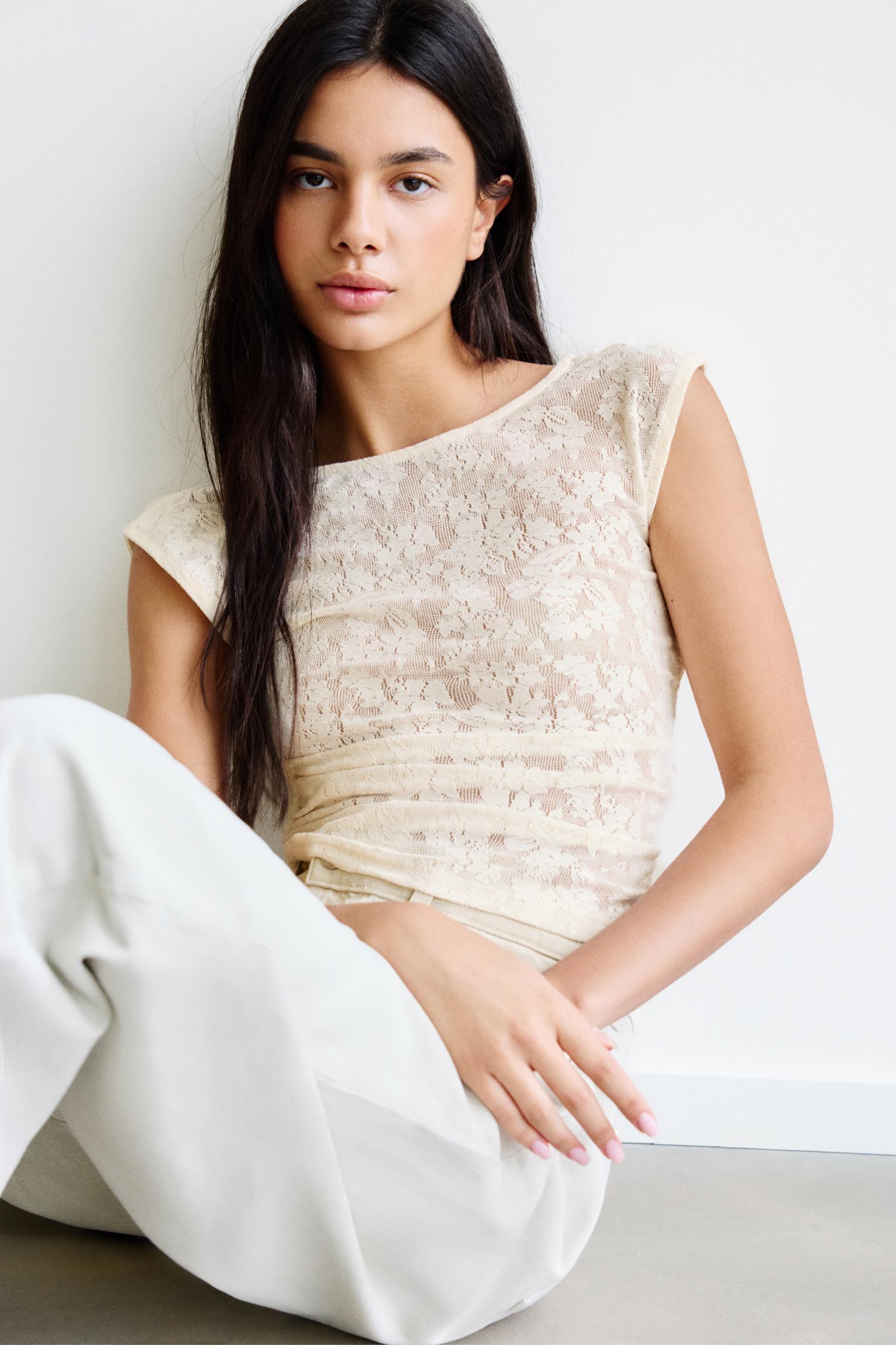 Rustic floral top Product Image