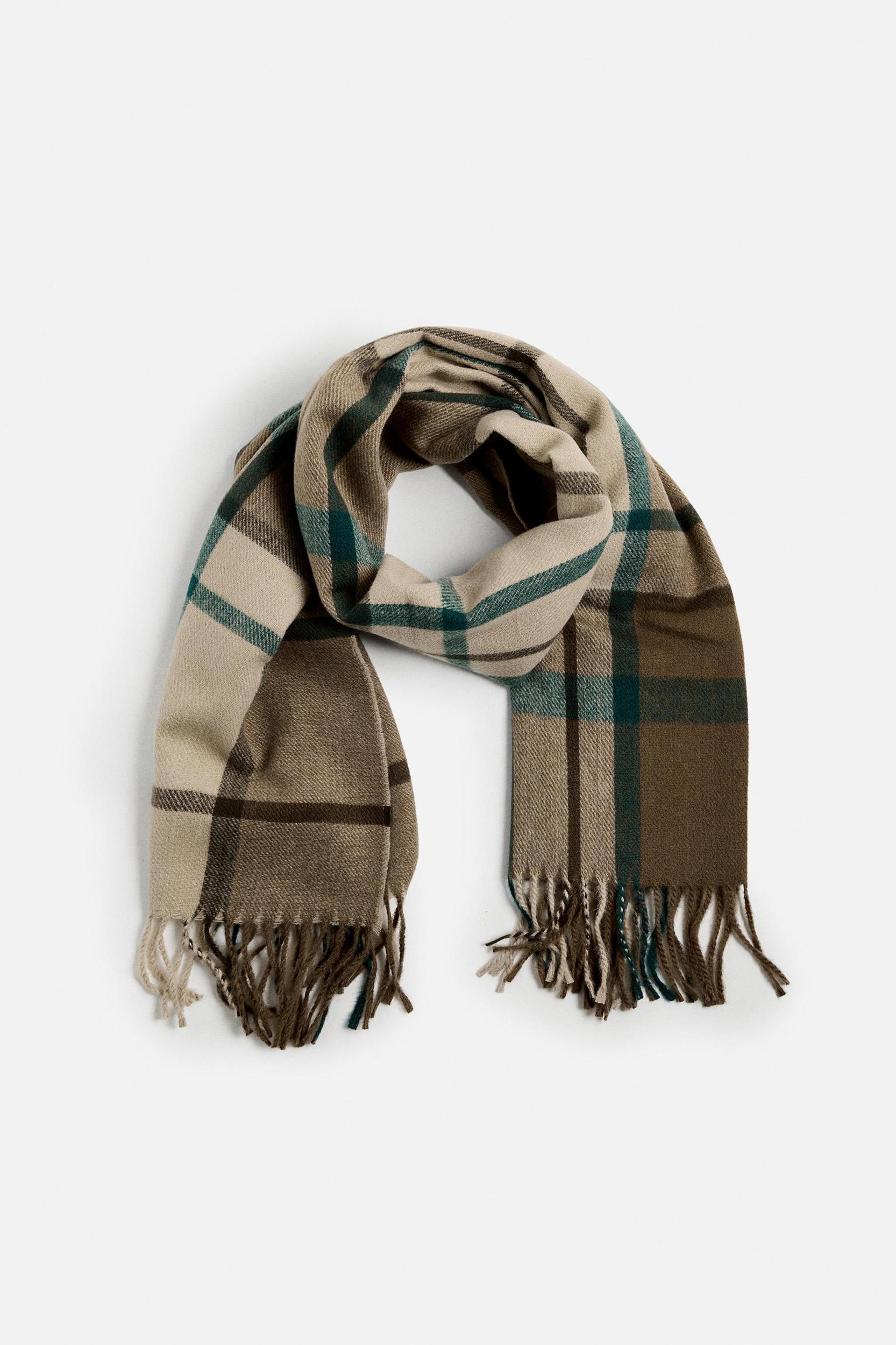 PLAID SCARF Product Image