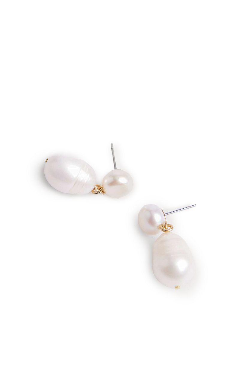 Pearl Earrings Product Image