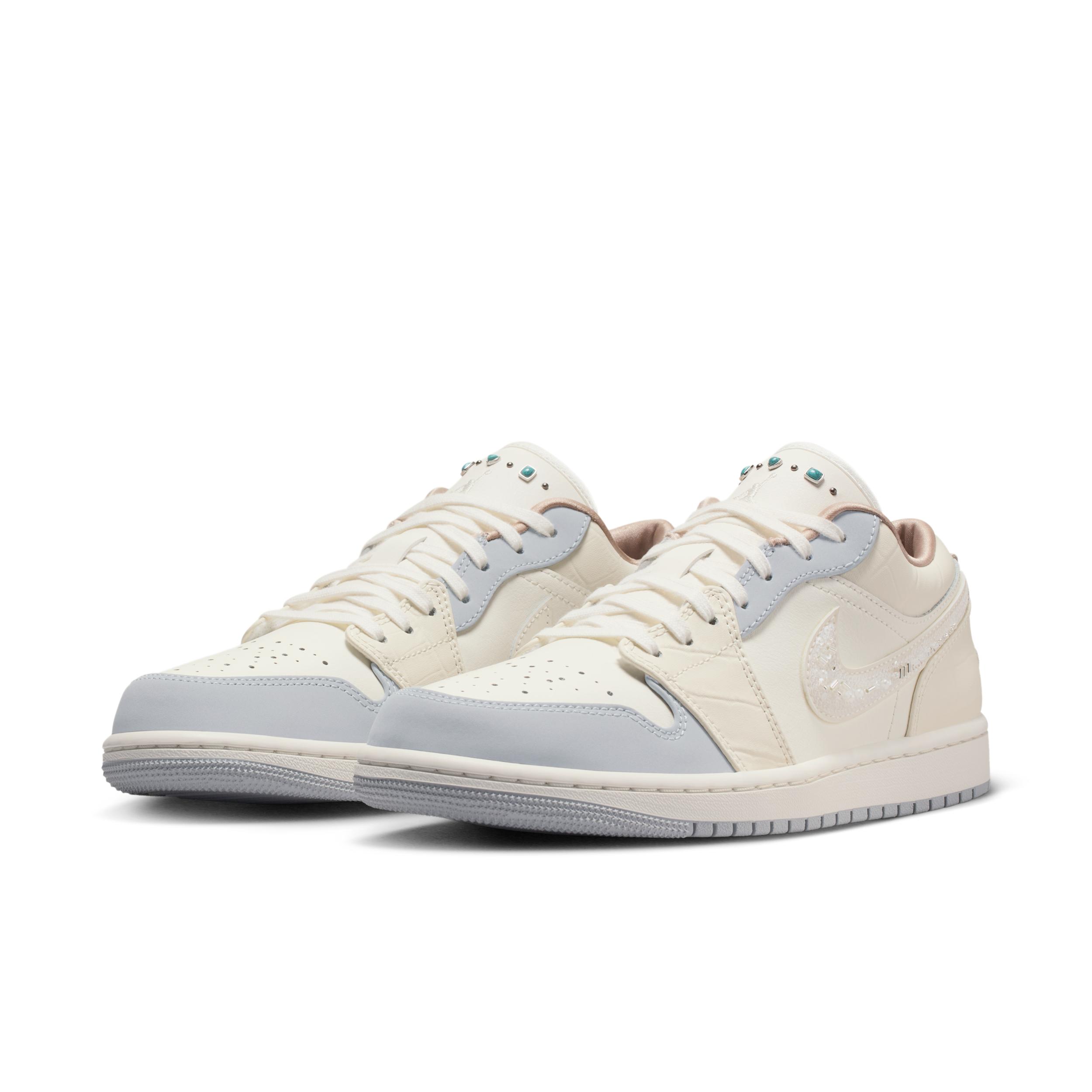 Womens Air Jordan 1 Low Shoes | IH7323-100 Product Image