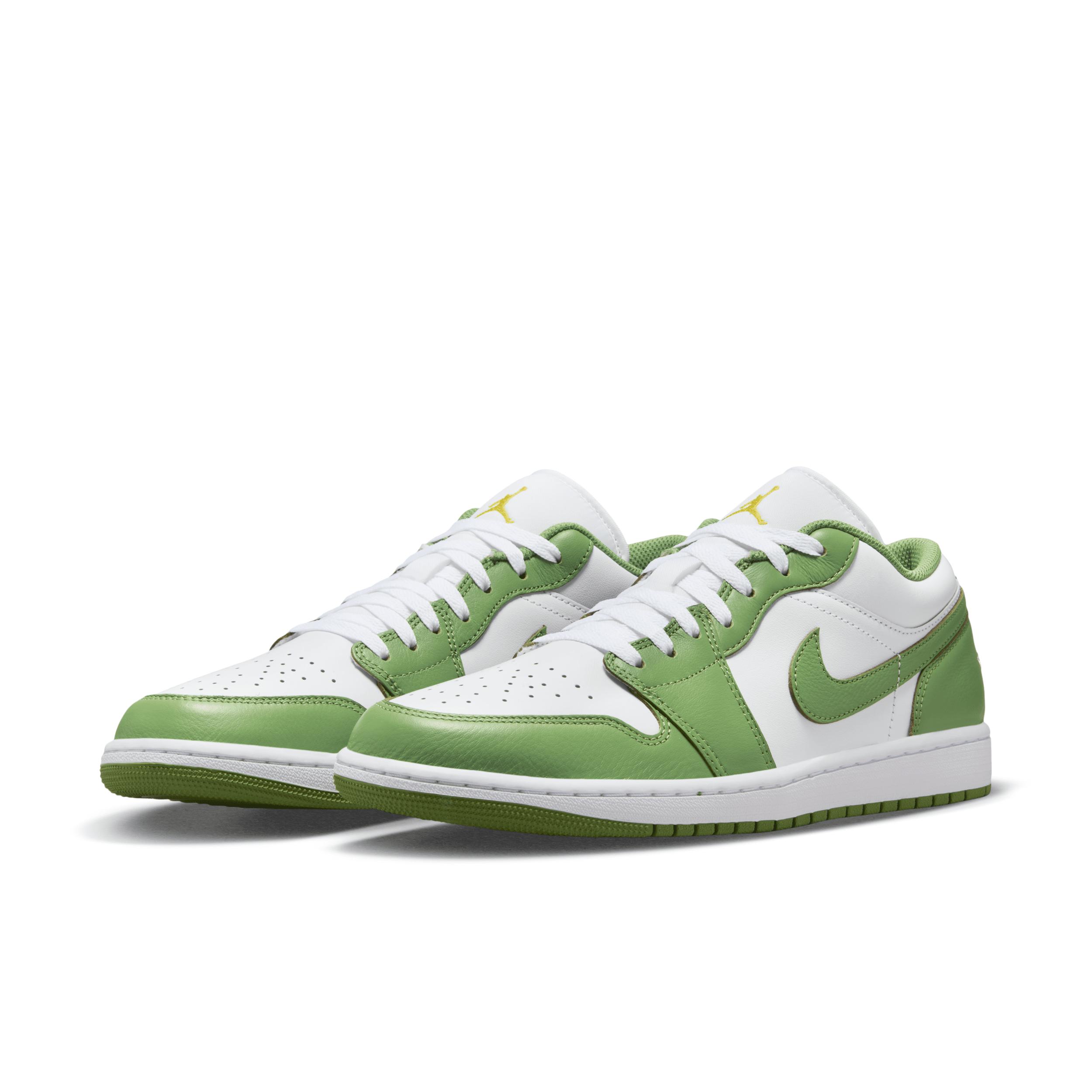 Air Jordan 1 Low SE Men's Shoes Product Image