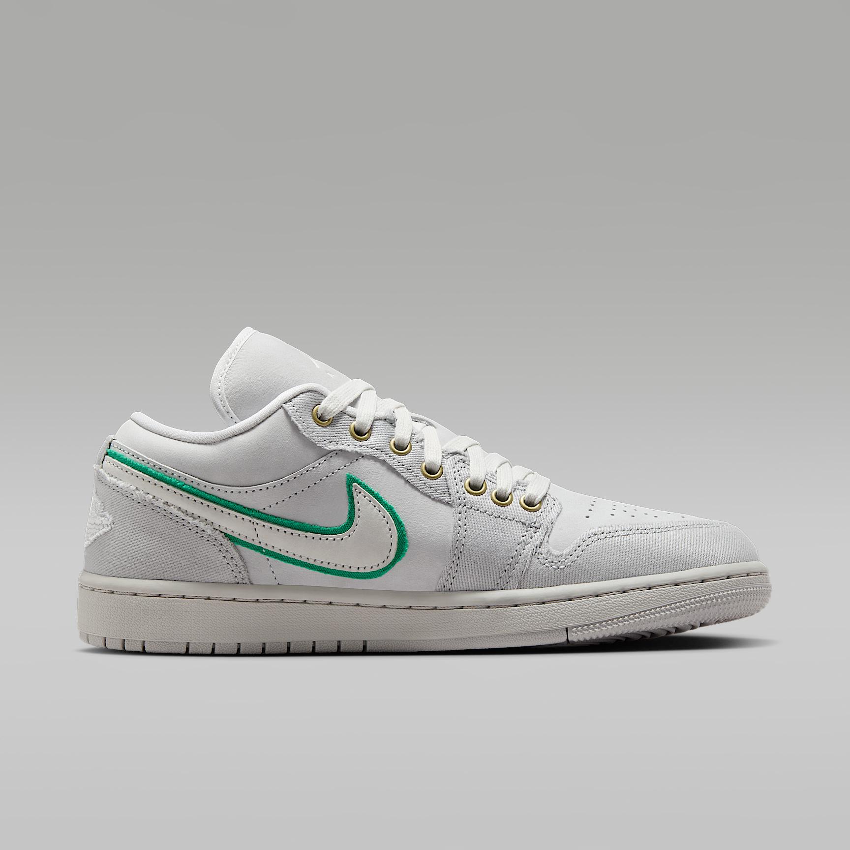 Womens Air Jordan 1 Low SE Shoes | IH3369-077 Product Image