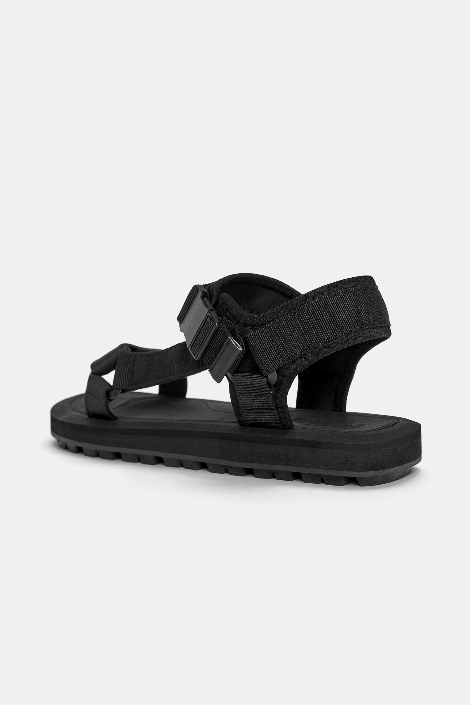 Strappy sandals Product Image