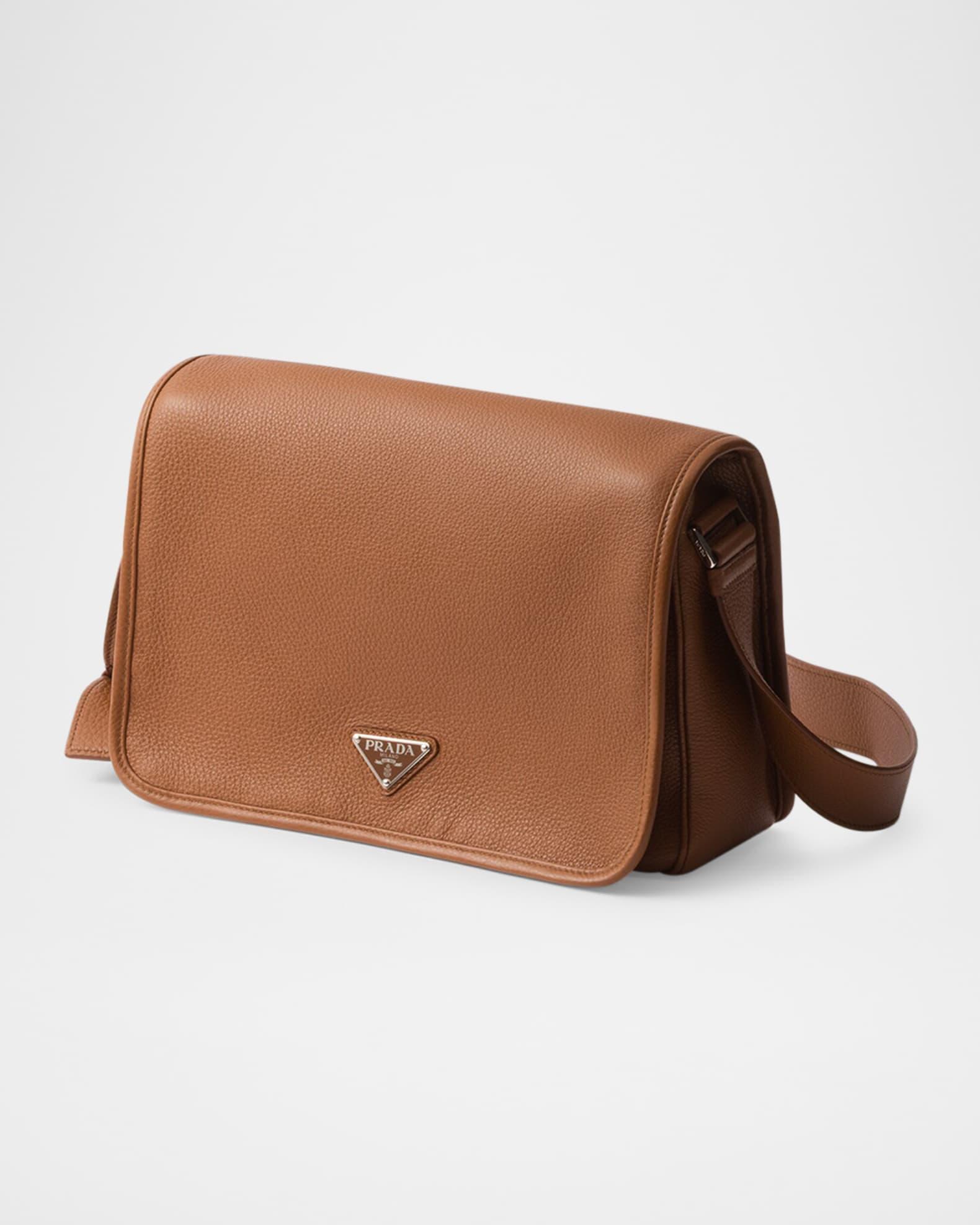 Men's Grained Leather Flap Crossbody Bag Product Image