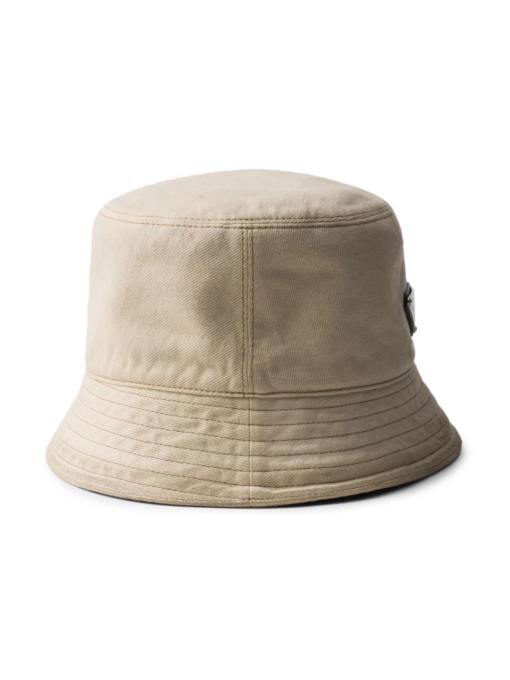 logo-plaque denim bucket hat Product Image