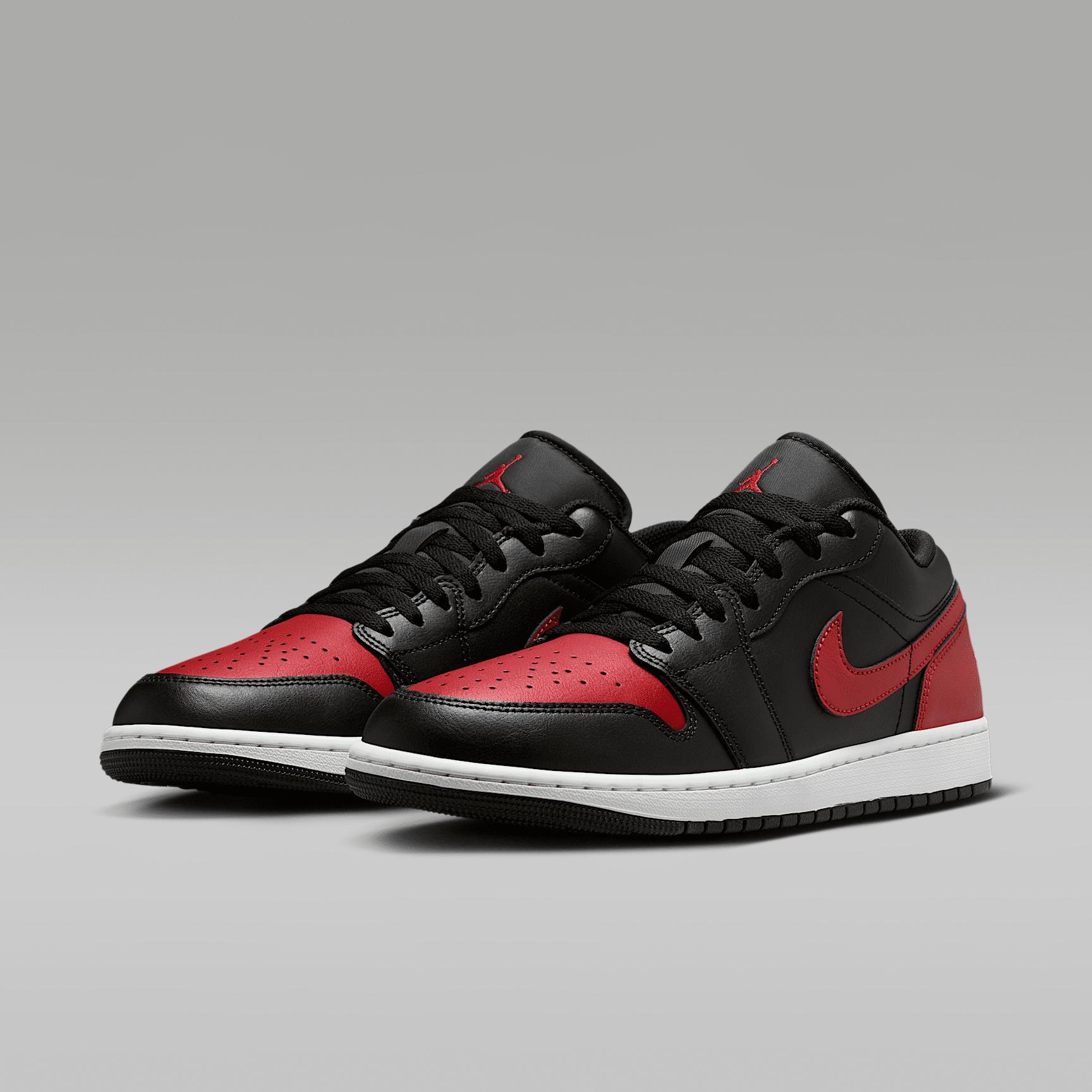 Mens Air Jordan 1 Low Shoes | 553558-067 Product Image