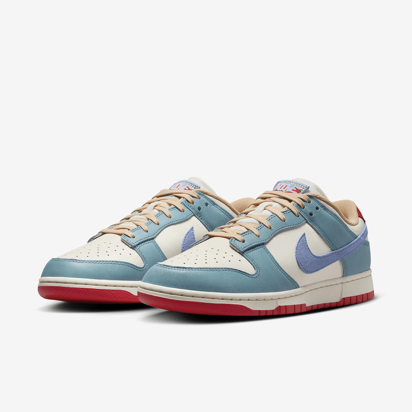 Nike Men's Dunk Low Premium Shoes Product Image