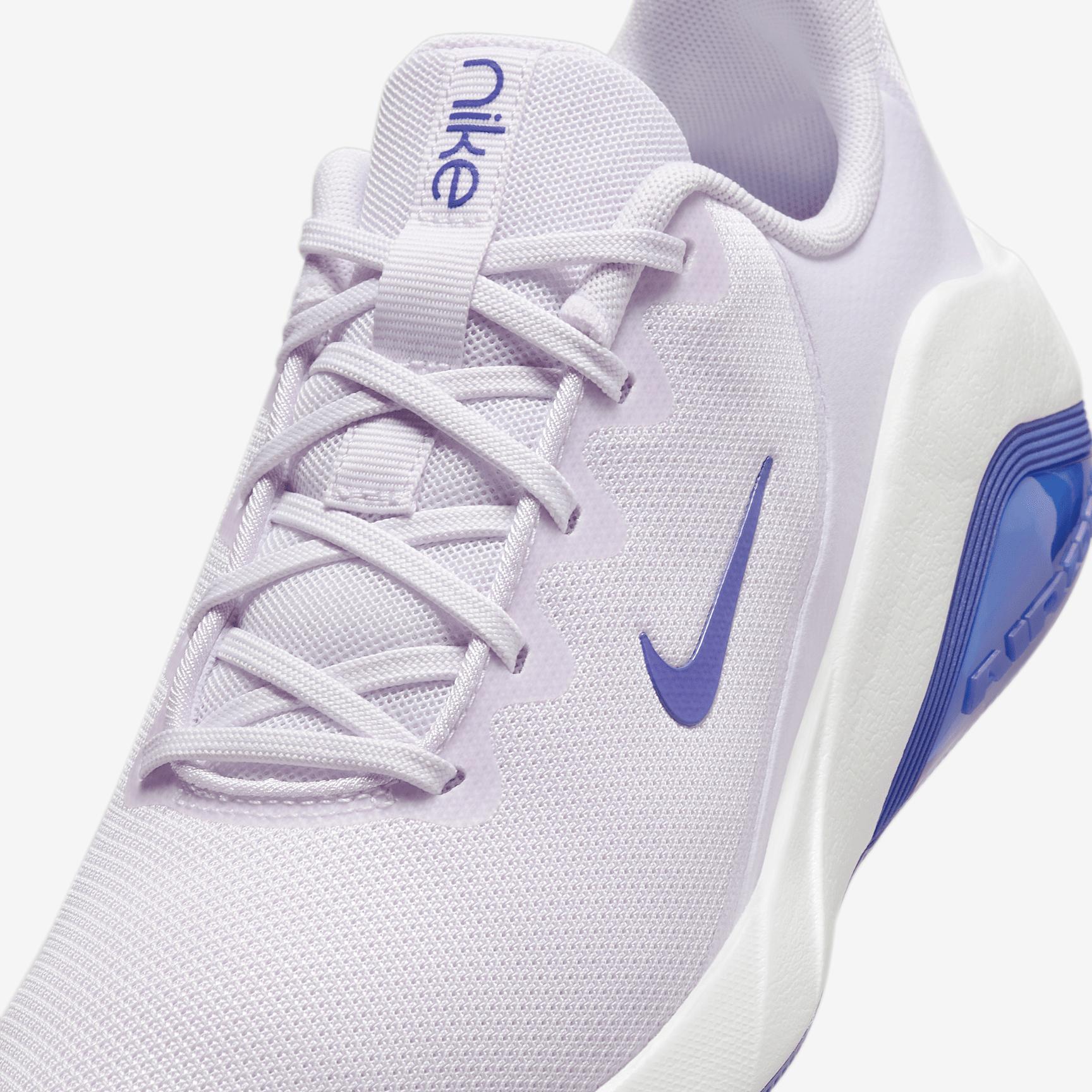 Nike Women's Bella 7 Workout Shoes Product Image