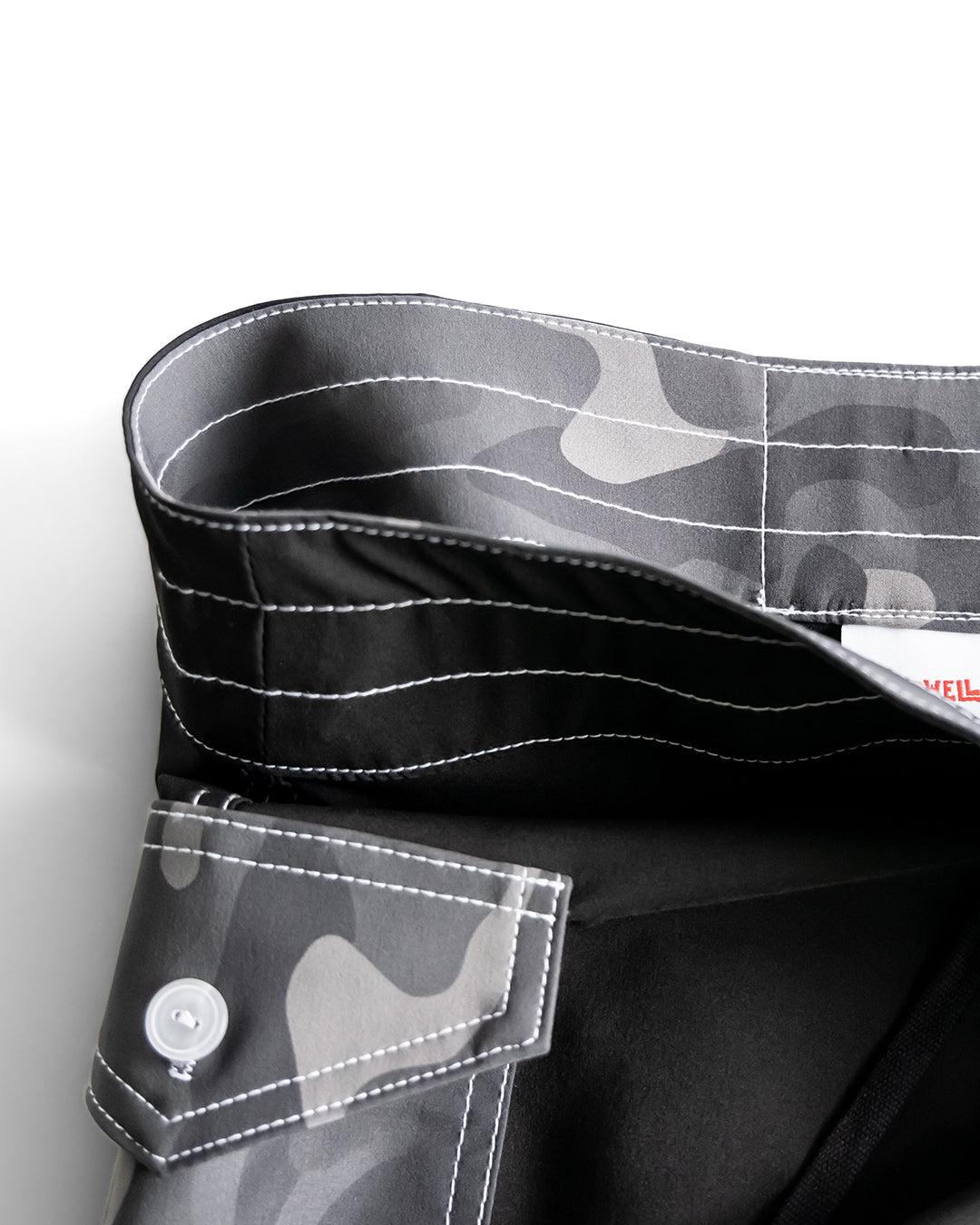 806 Boardshorts - Black/Camo Male Product Image