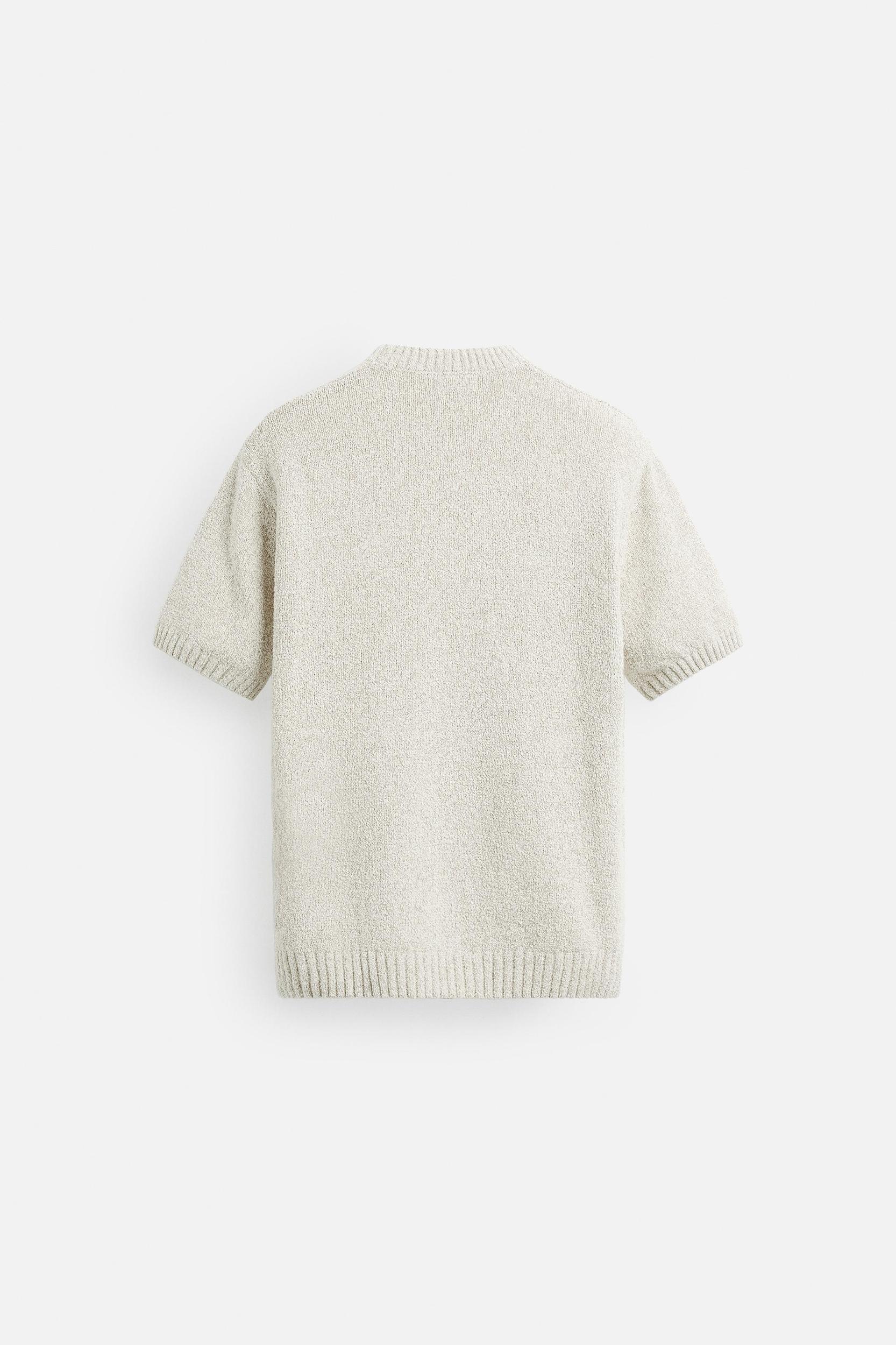 BOUCLÉ TEXTURED KNIT T-SHIRT Product Image