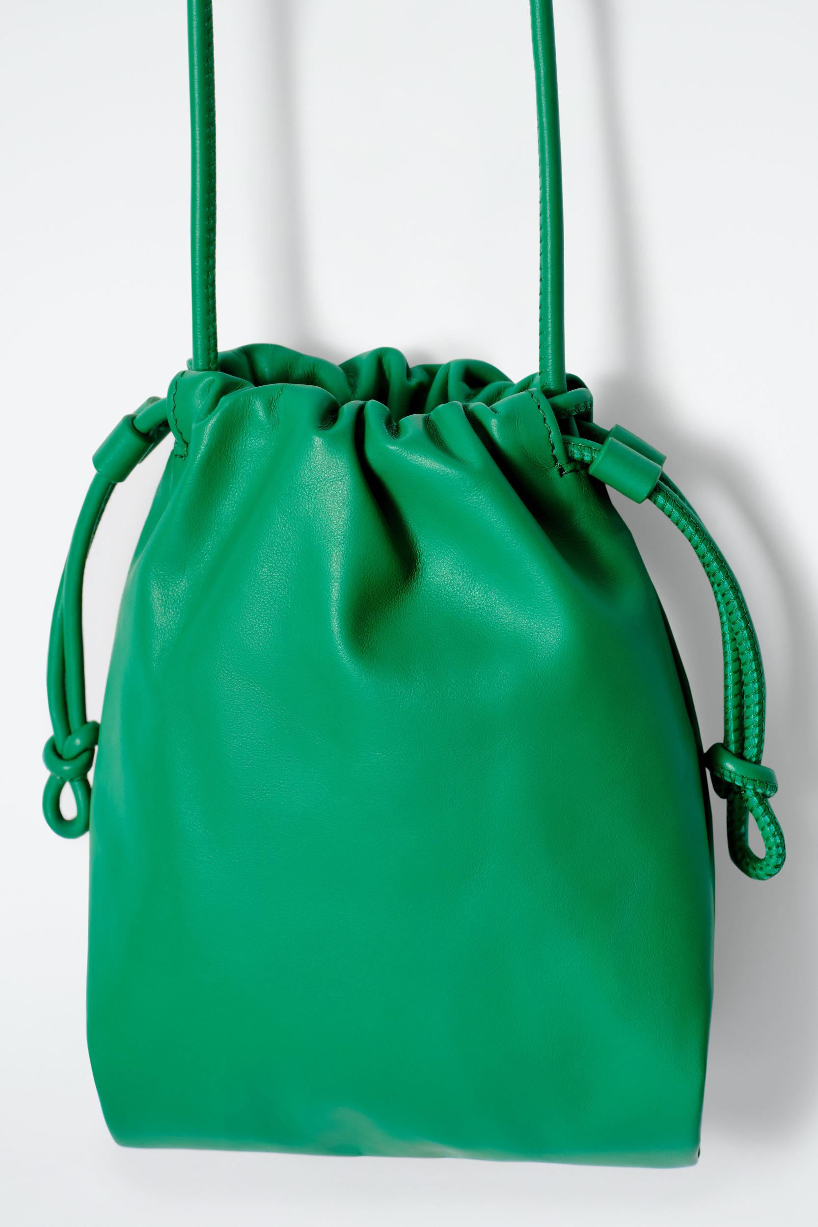 CAVATELLI PHONE POUCH - LEATHER Product Image