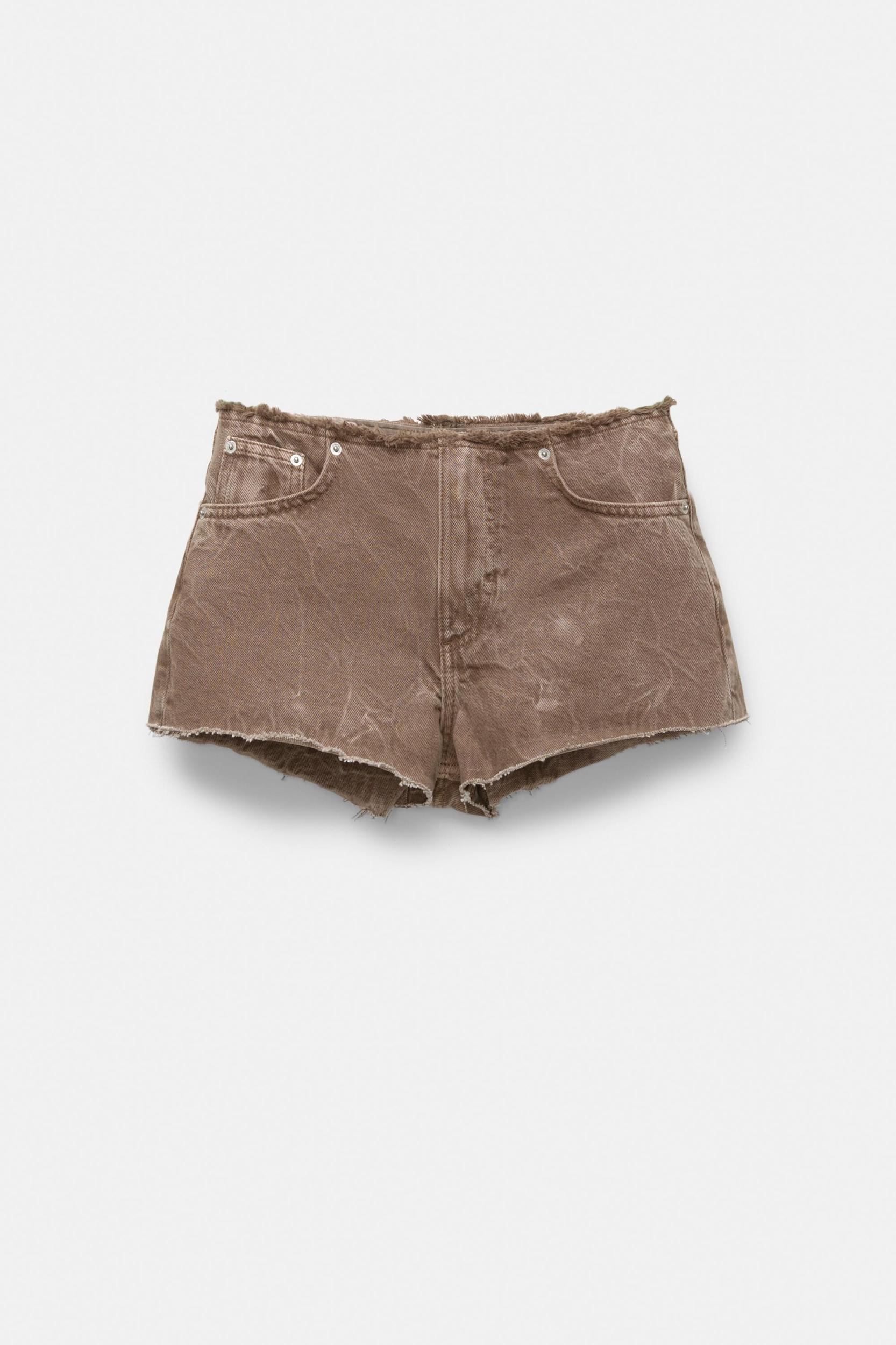 Mid-rise denim shorts with no waist Product Image