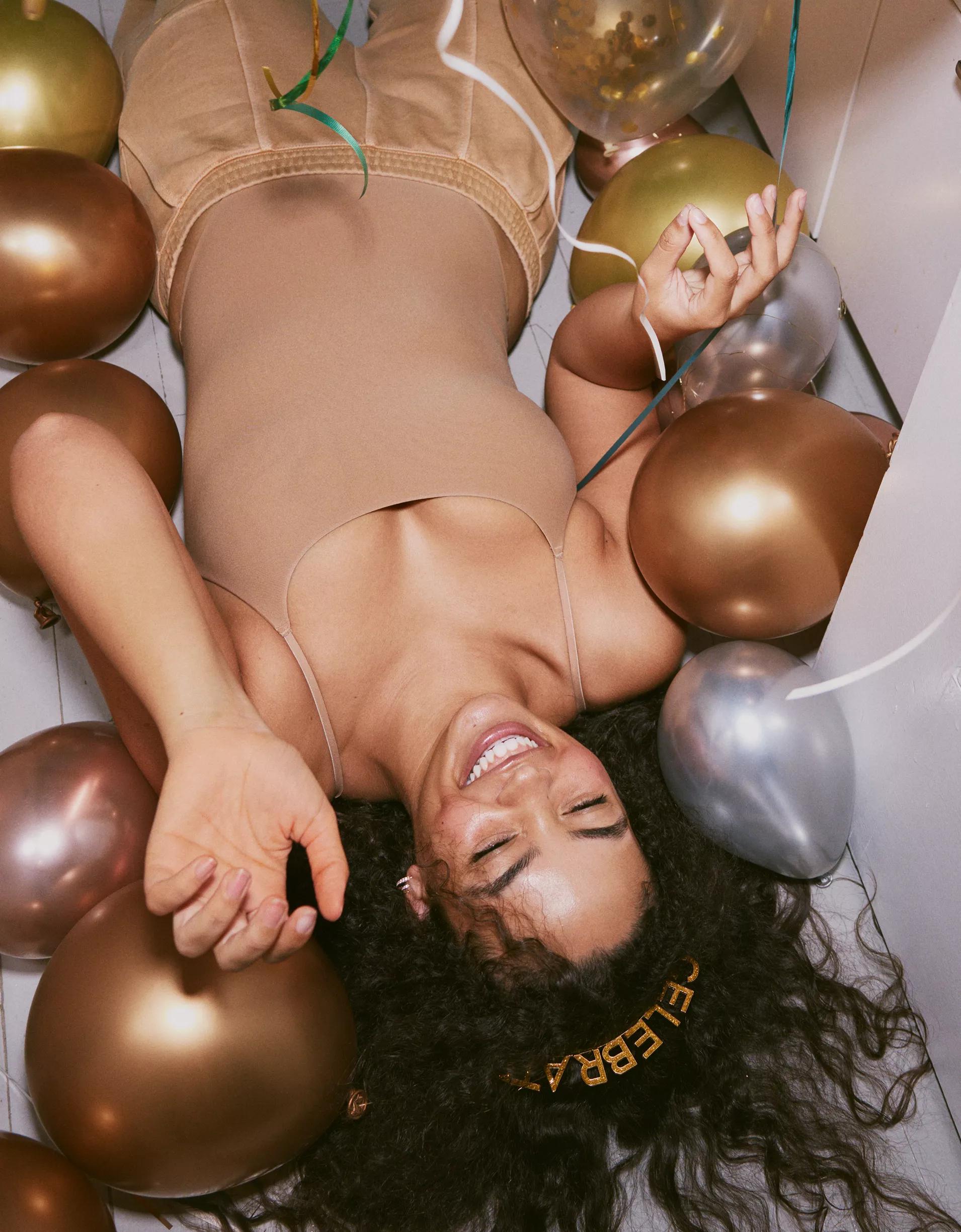 SMOOTHEZ Scoop Bodysuit Product Image