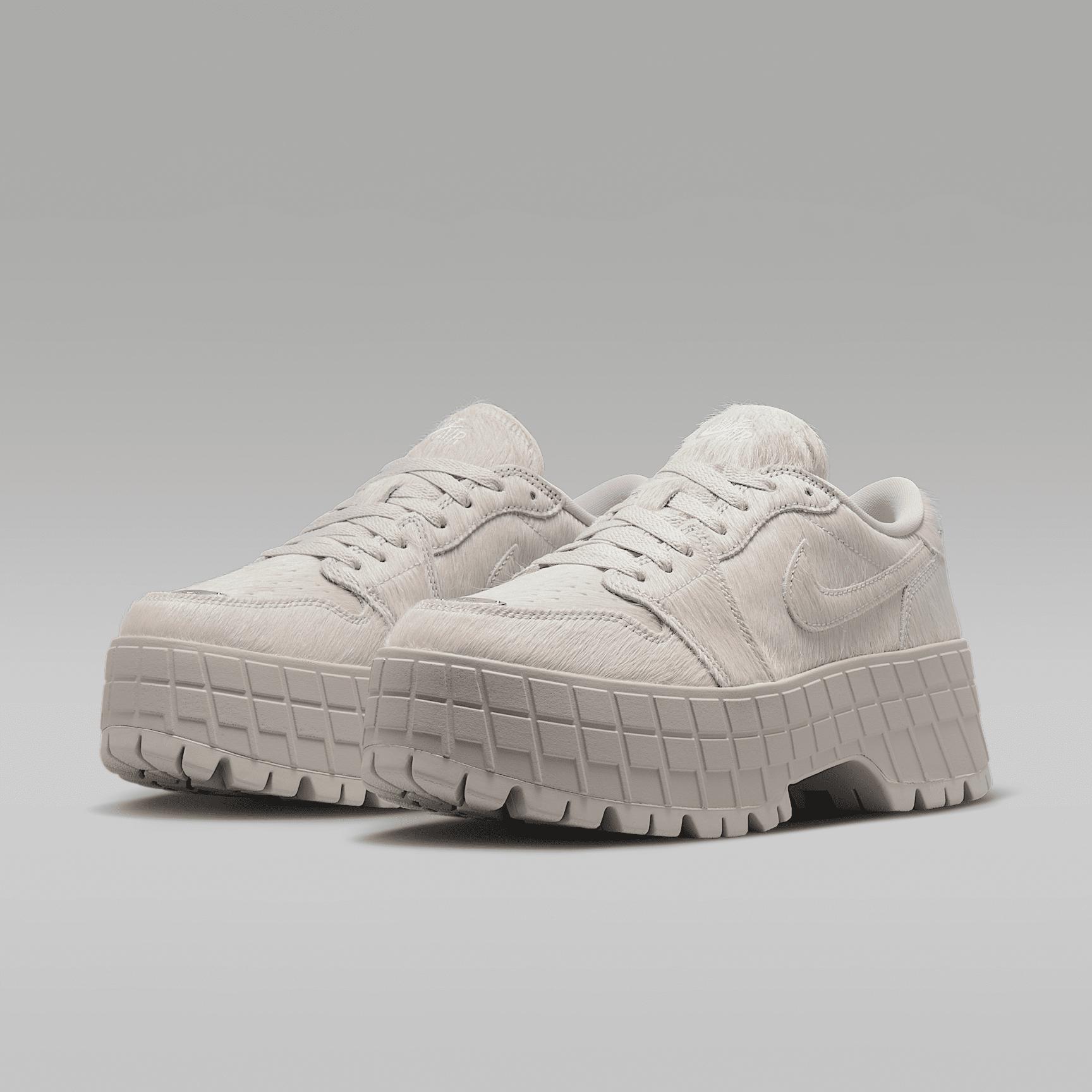 Air Jordan 1 Brooklyn Low Women's Shoes Product Image