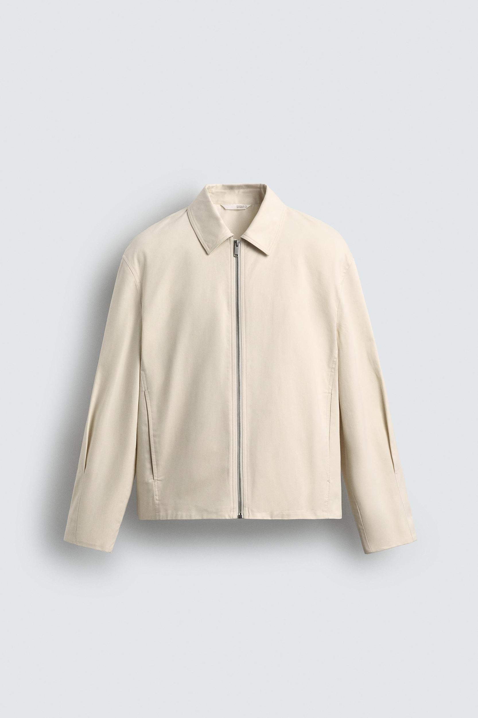RELAXED FIT PLEATED JACKET Product Image