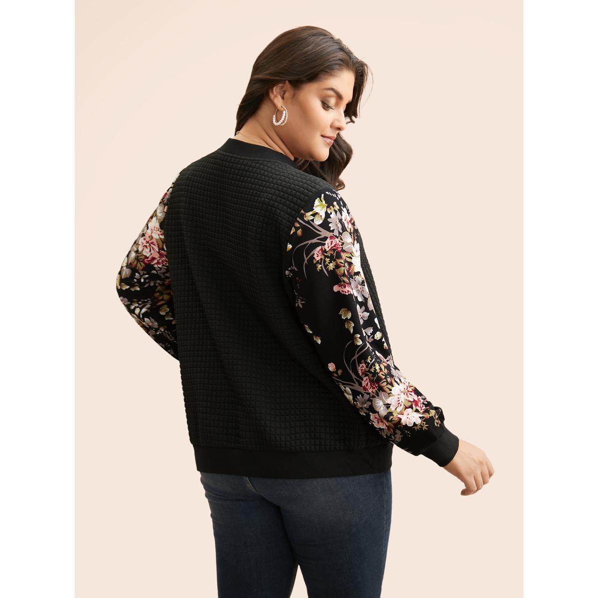 Plus Size Natural Flowers Patchwork Texture Jacket Women Black Texture Slanted pocket Everyday Jackets BloomChic 30/6X Product Image
