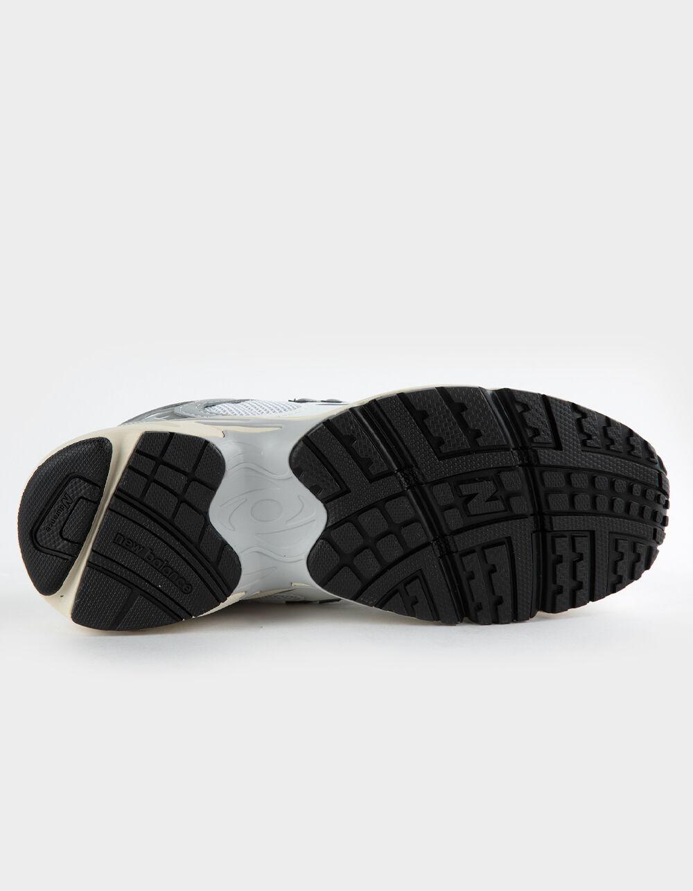 NEW BALANCE 725V1 Shoes - SILVER Product Image