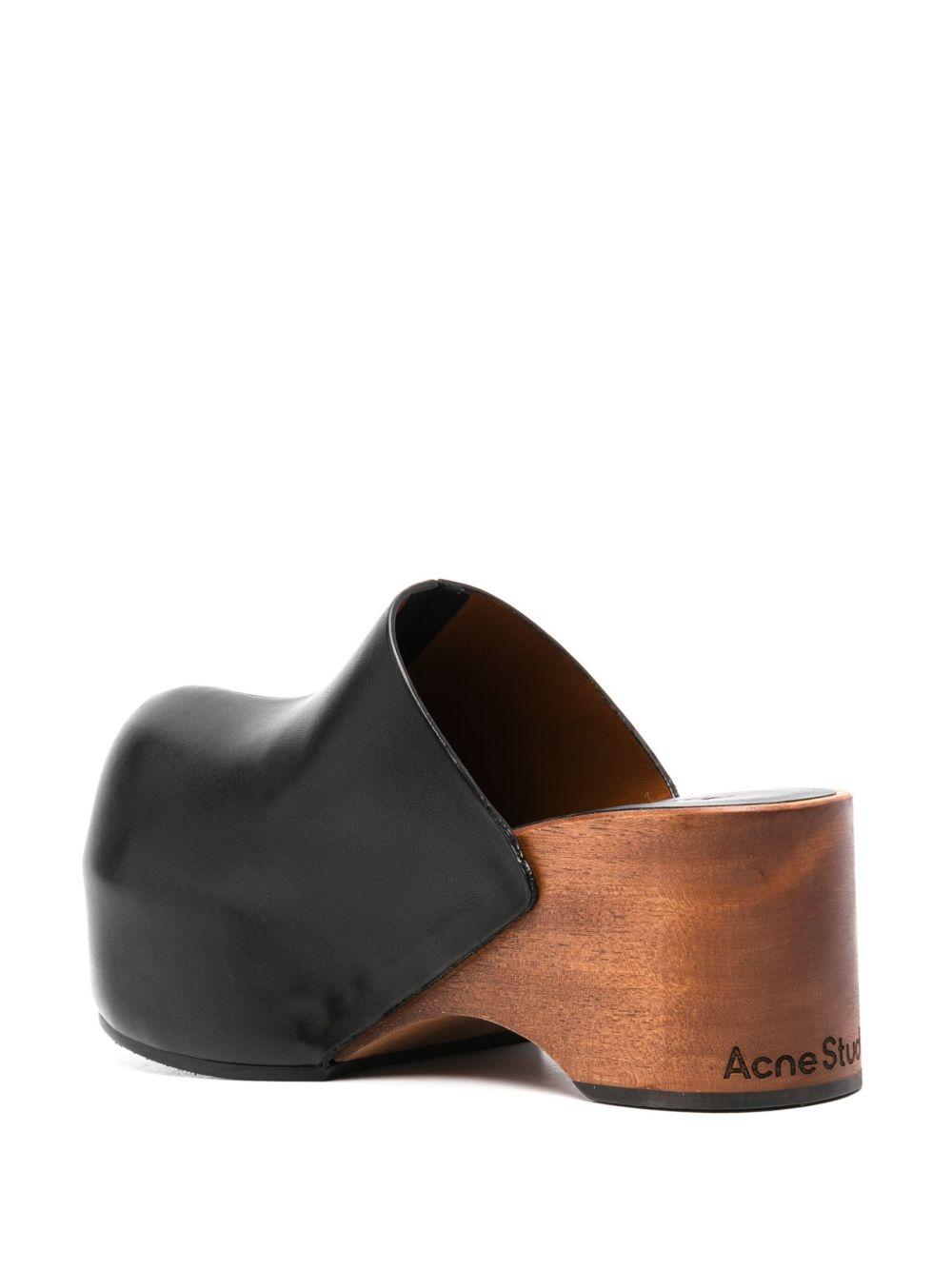 wooden-platform clogs Product Image