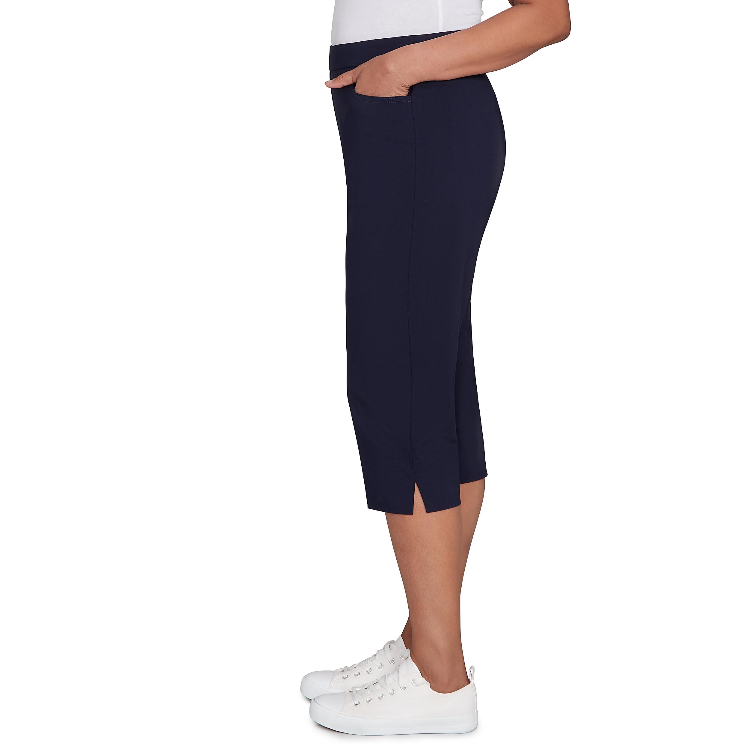 Alfred Dunner Women's Allure Stretch Clamdigger Pant Product Image