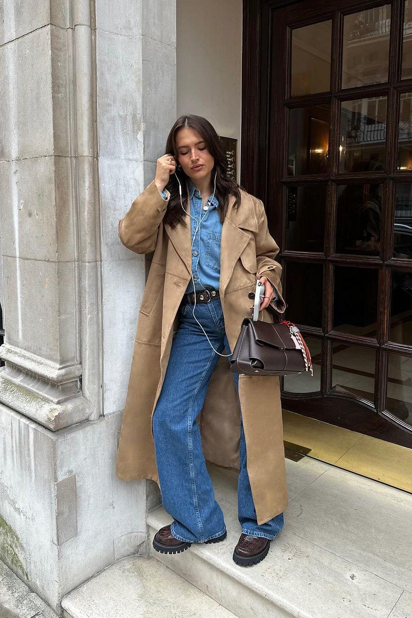 Low Waist Jeans Product Image