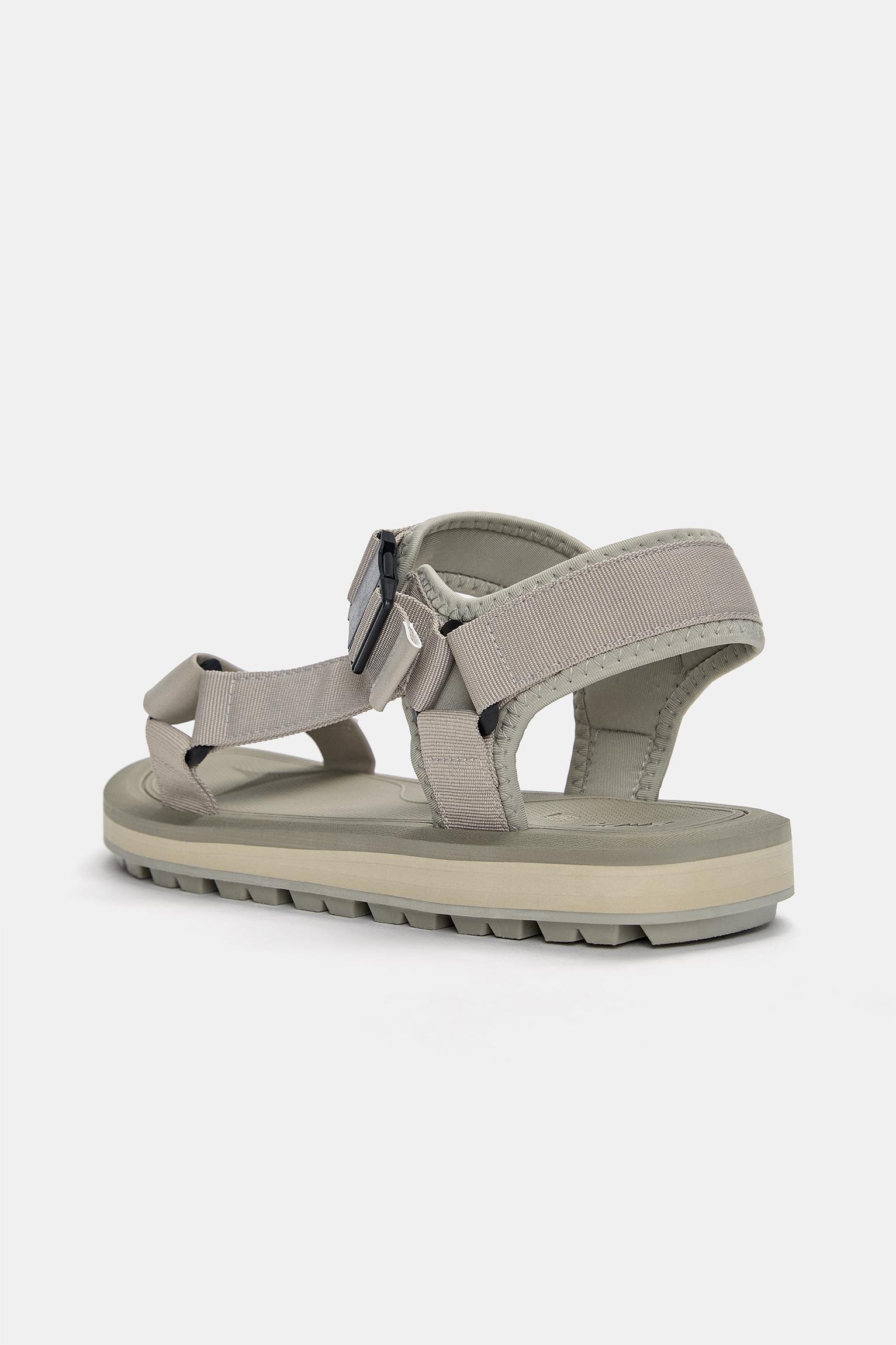 Strappy sandals Product Image