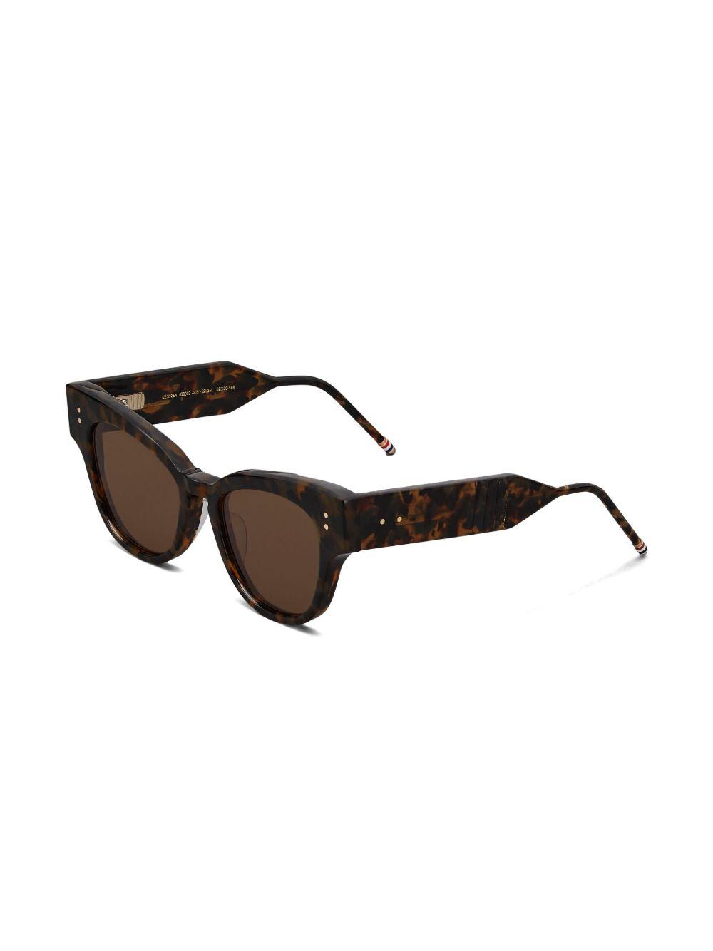 cat-eye frame sunglasses Product Image