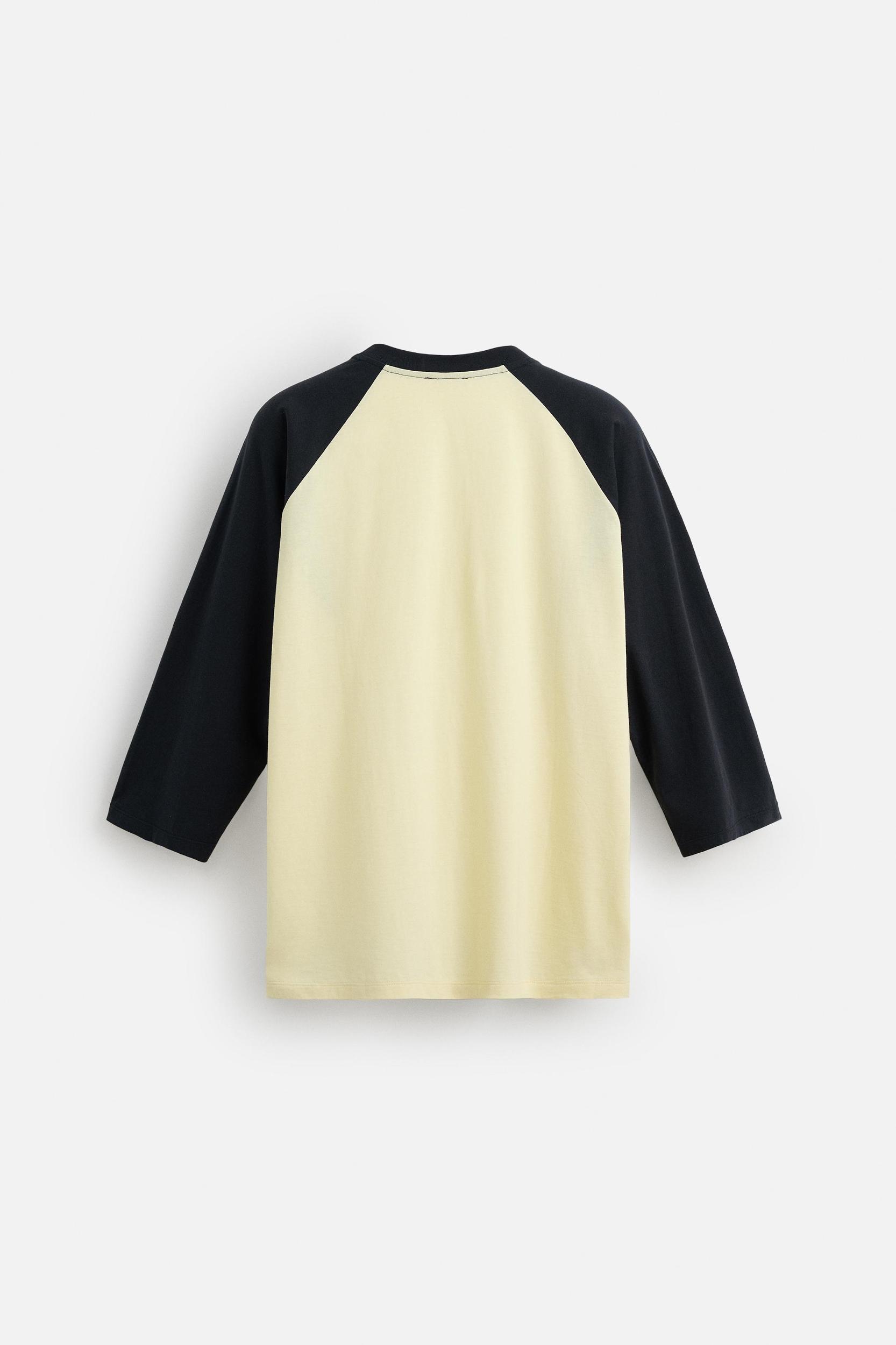 CONTRAST SLEEVE T-SHIRT Product Image