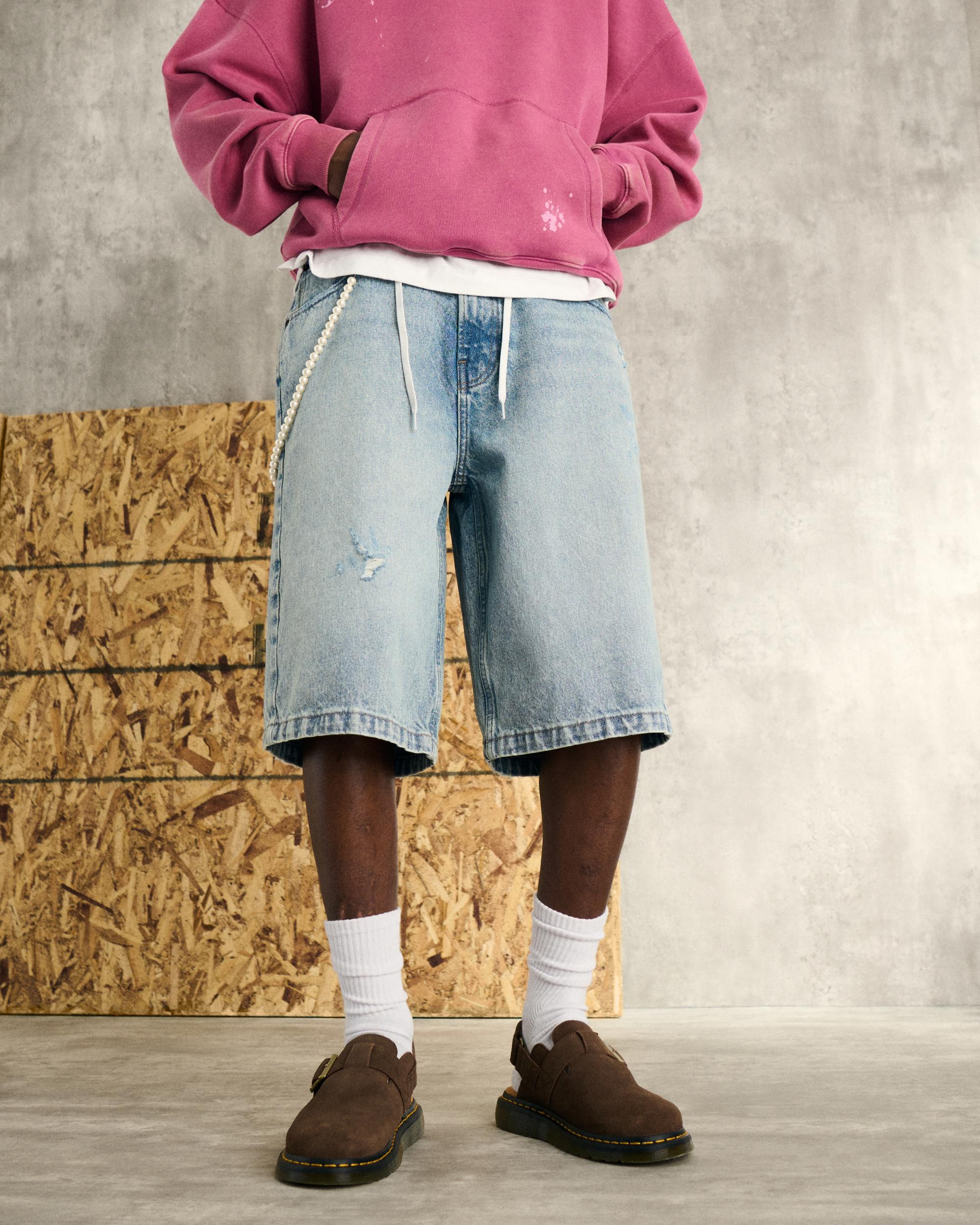 Below-the-Knee Washed Black Super Baggy Denim Shorts Product Image