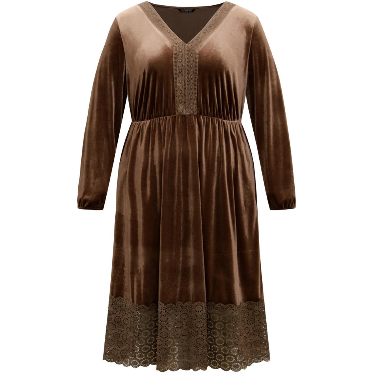 Plus Size Plain Velvet Elastic Waist Patchwork Lace Dress DarkBrown Women Vacation Velvet V-neck Long Sleeve Curvy Midi Dress BloomChic 22-24/3X Product Image