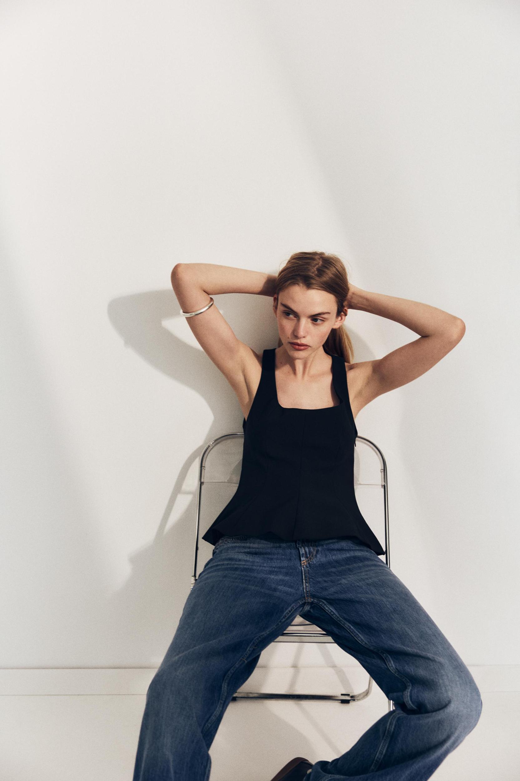 STRETCHY PEPLUM TOP Product Image