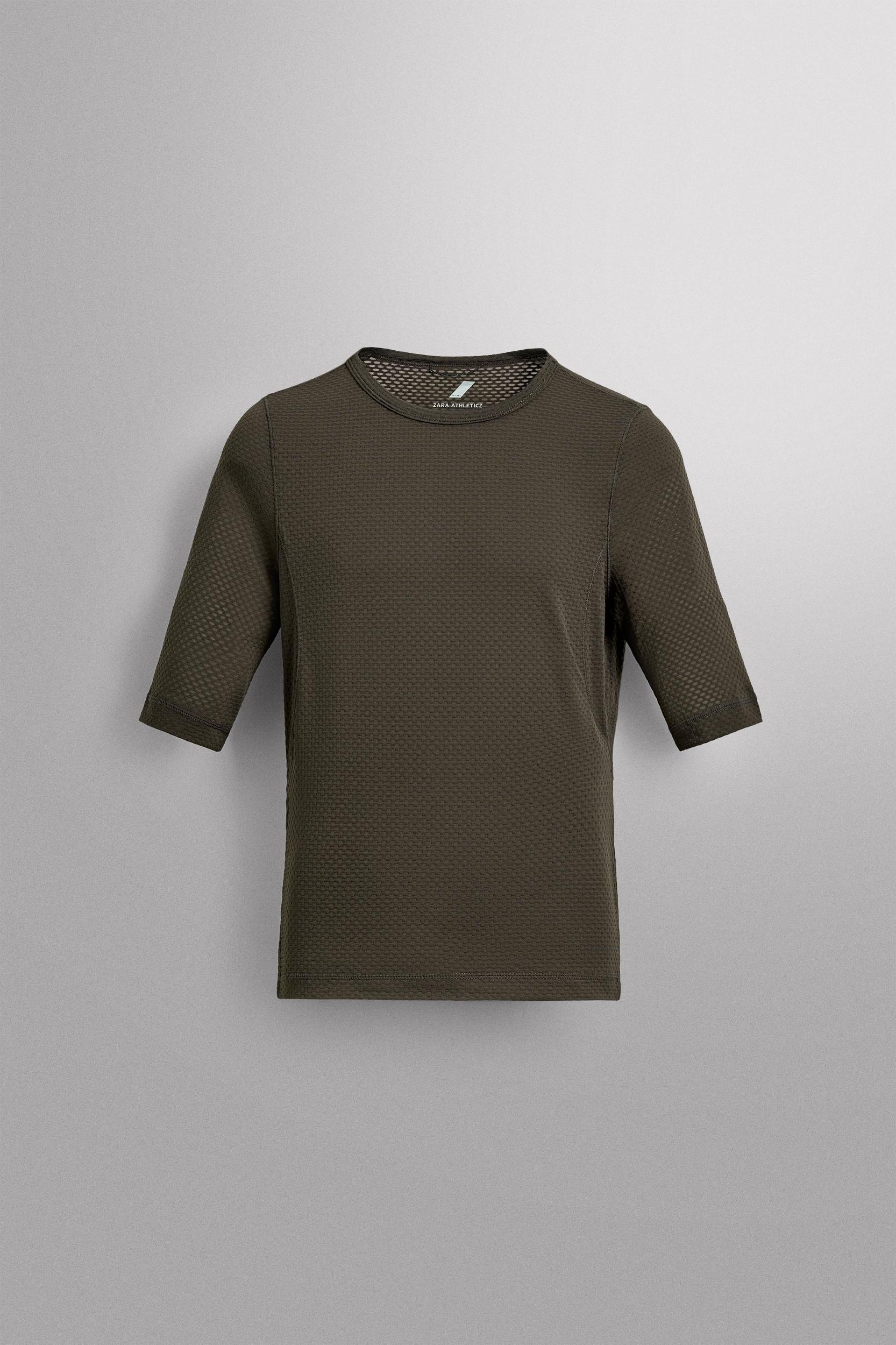 GRAVEL FIRST LAYER T-SHIRT Product Image