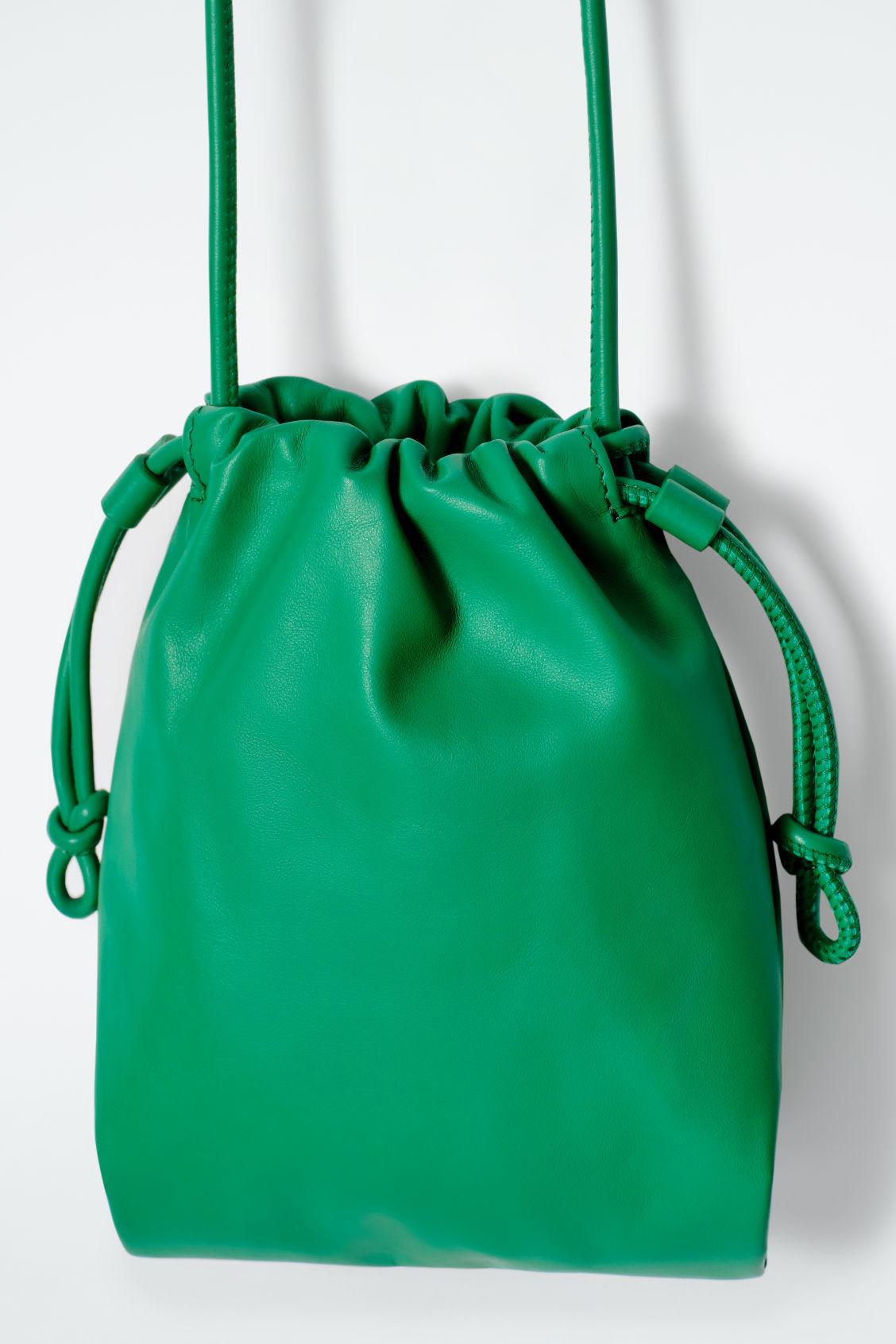 CAVATELLI PHONE POUCH - LEATHER Product Image