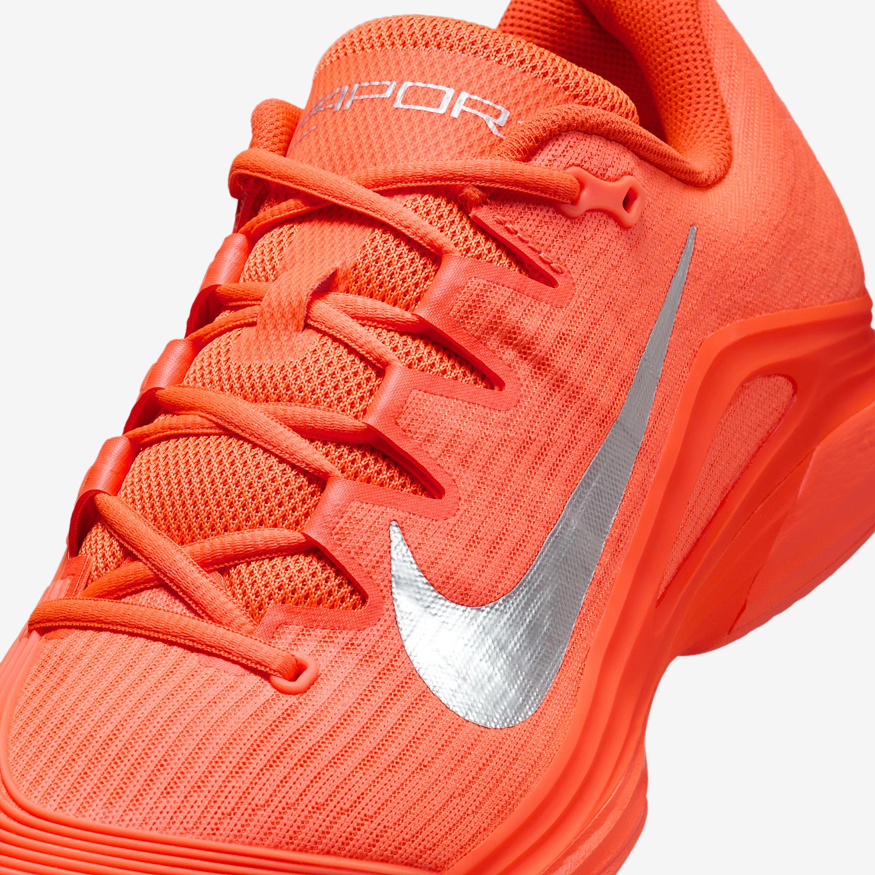 Nike Vapor 12 Premium Men's Hard Court Tennis Shoes Product Image