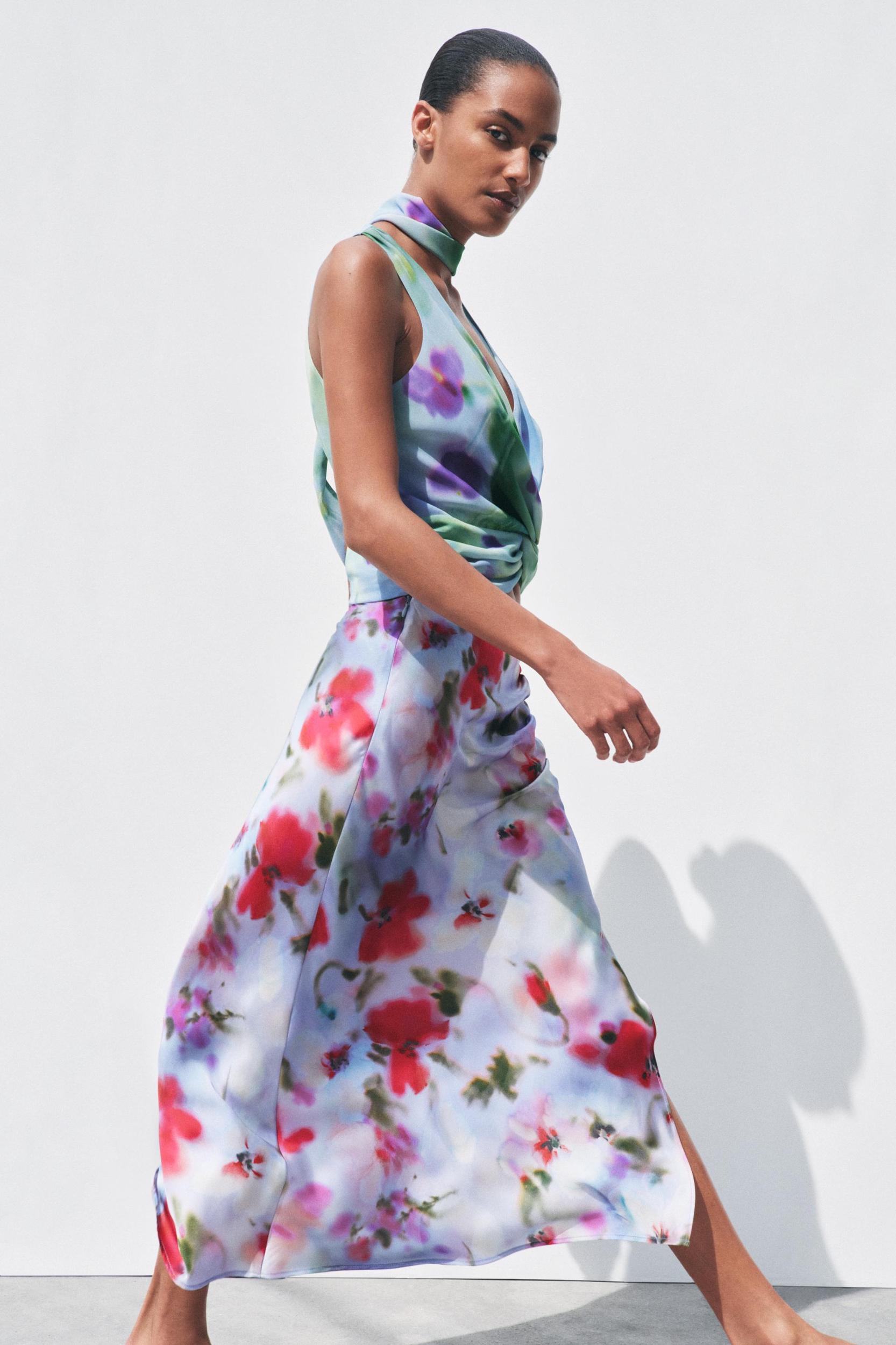 PRINTED TIE TOP Product Image