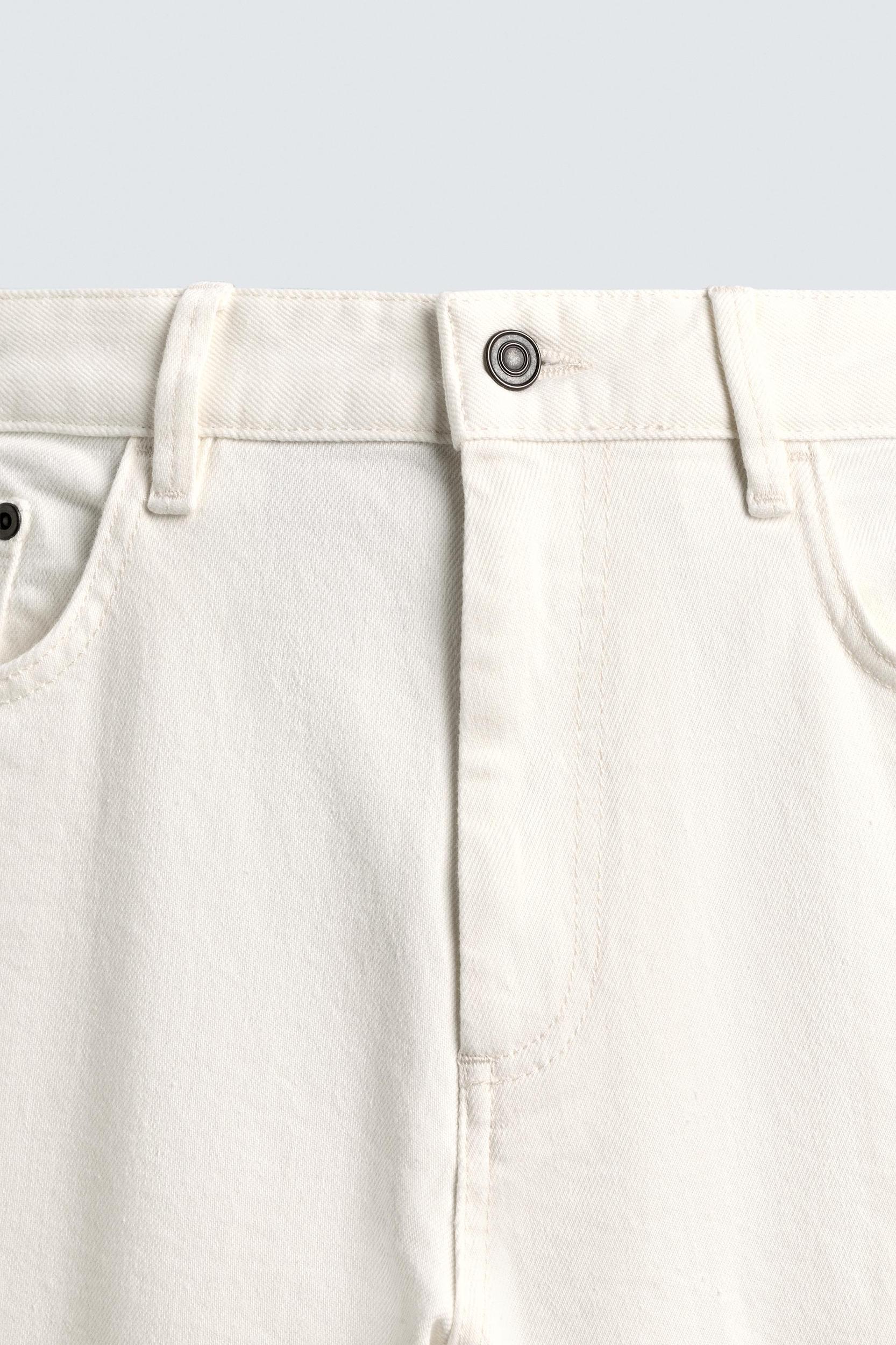 LOW-RISE STRAIGHT FIT PANTS Product Image