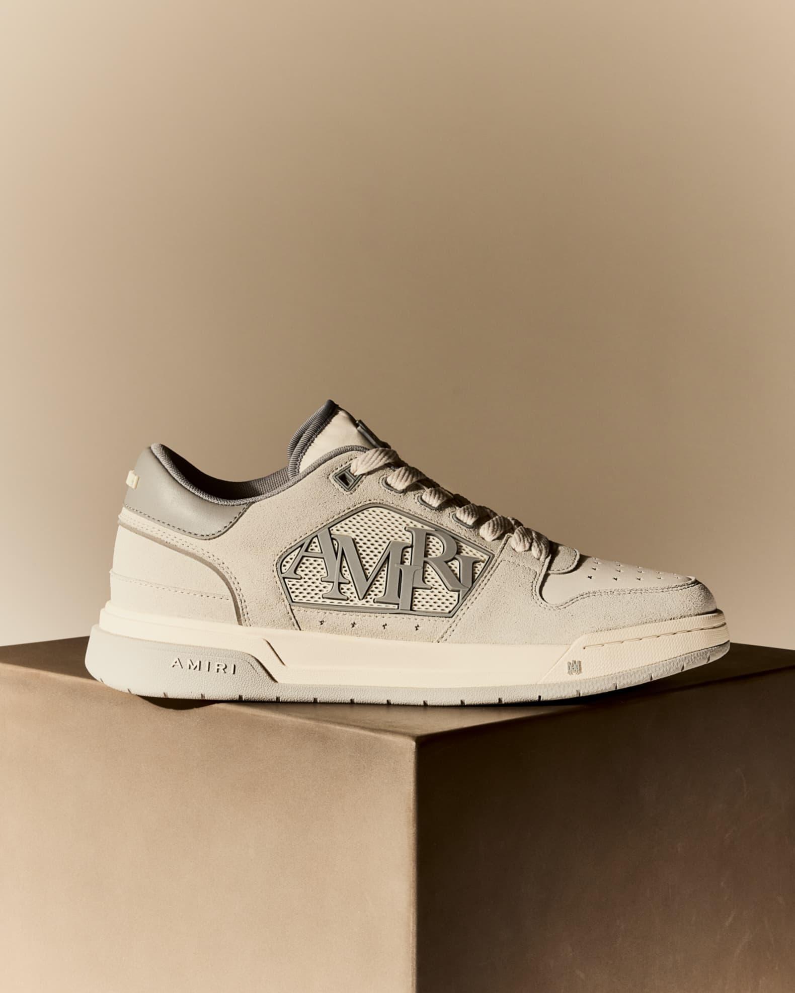 Men's Classic Leather Logo Low-Top Sneakers Product Image