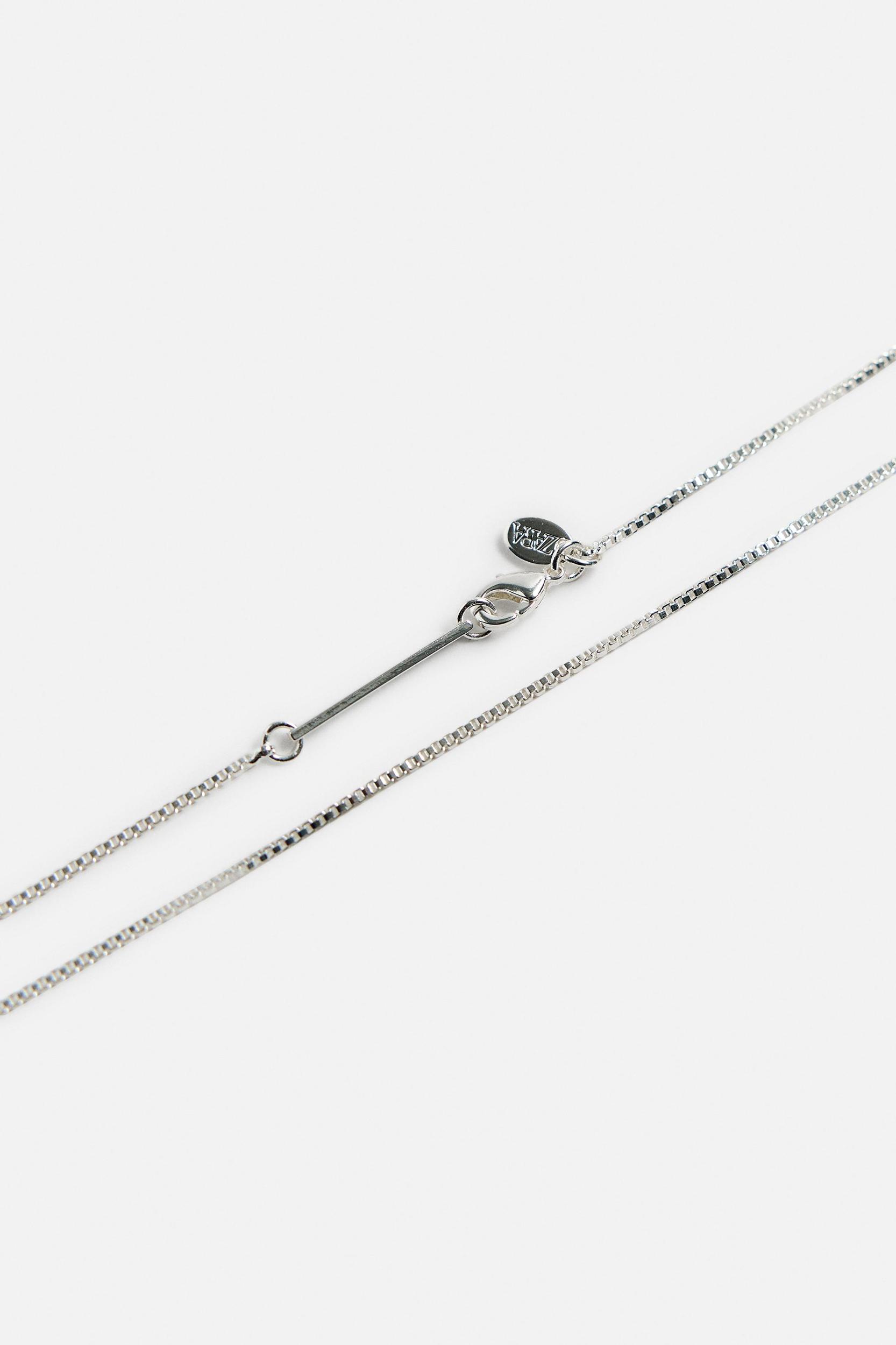 METAL CHAIN NECKLACE Product Image