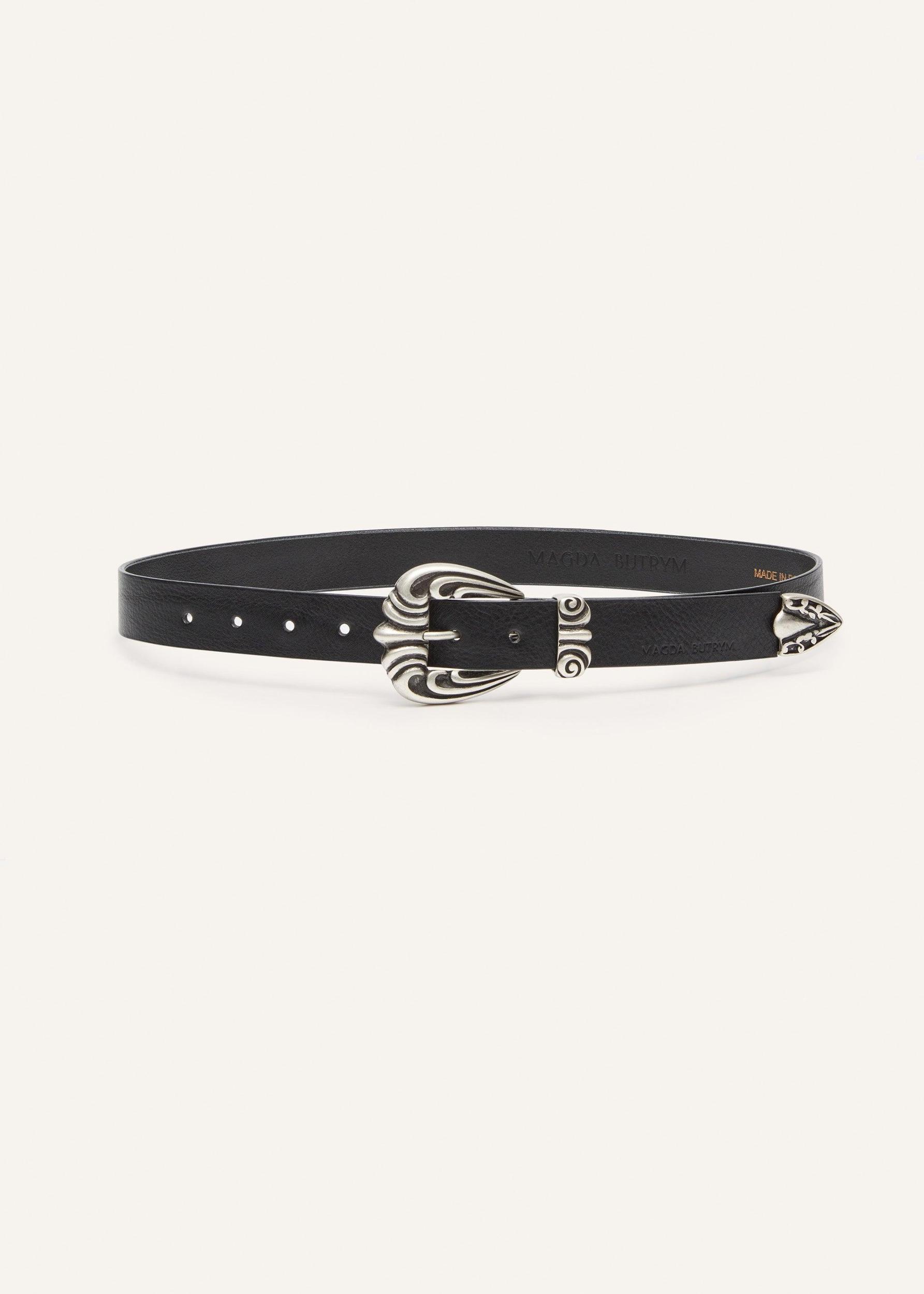 Western-style leather belt with engraved buckle in silver Product Image