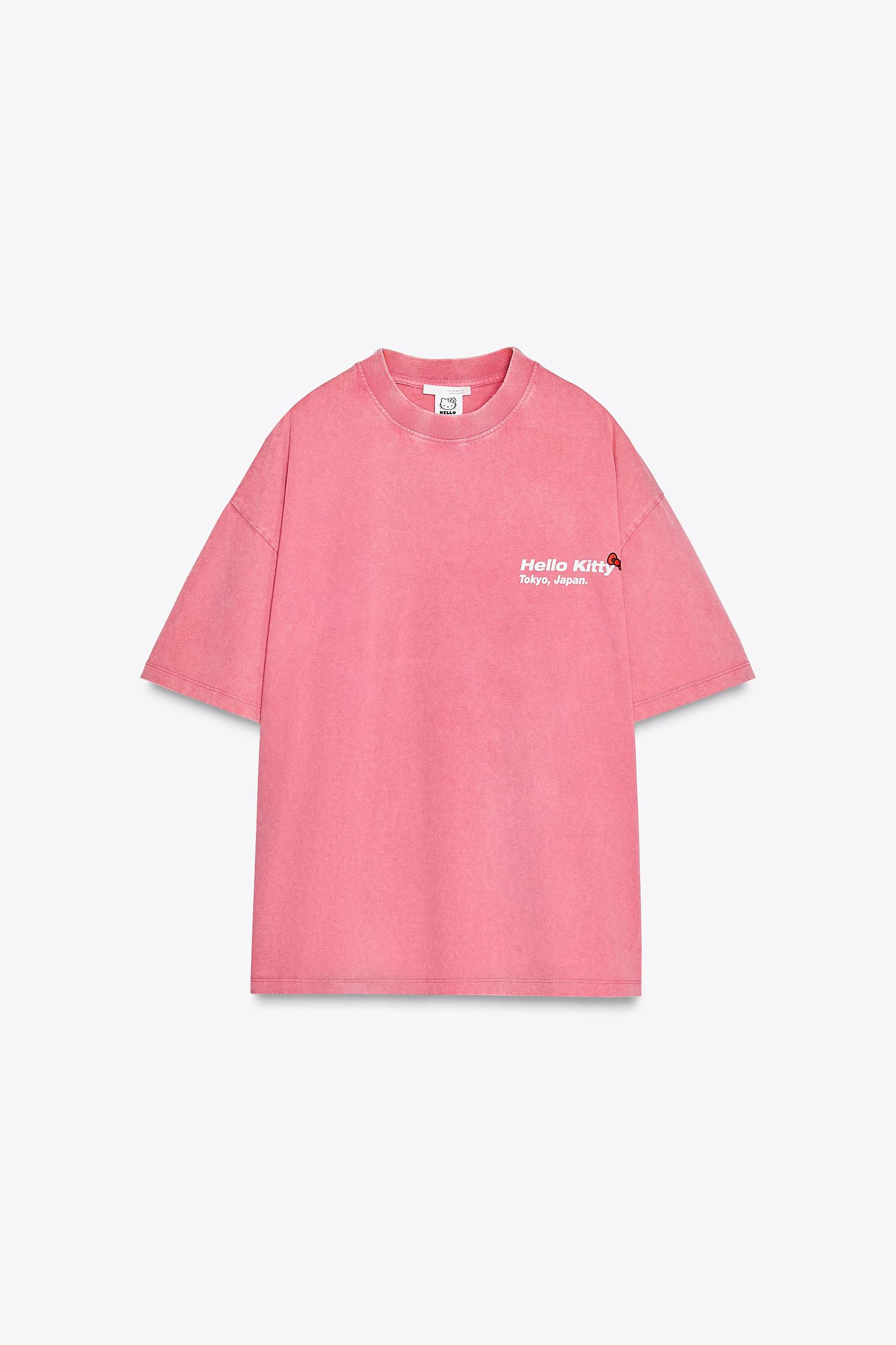 HELLO KITTY © 2025 SANRIO WASHED EFFECT T-SHIRT Product Image